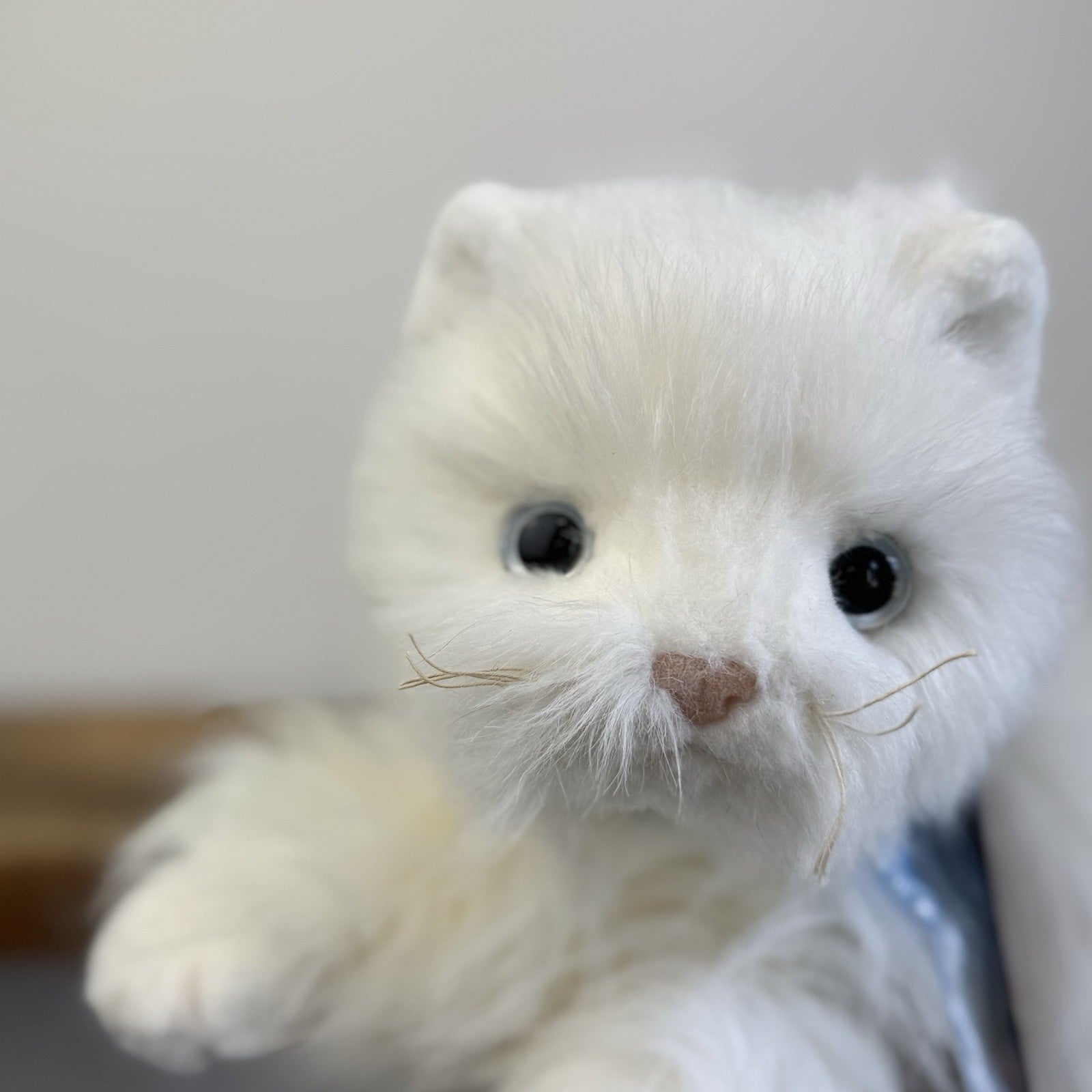 Ty Classic “Sugar” White Persian Cat Blue Bow Long Haired Soft Plush Toy 2002