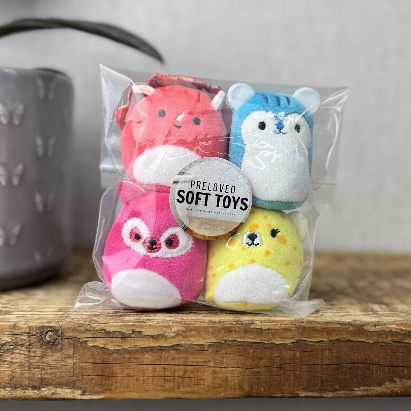 Squishmallow Squishville Bright Squad - Tristan, Santiago, Lexie & Lucia 2"