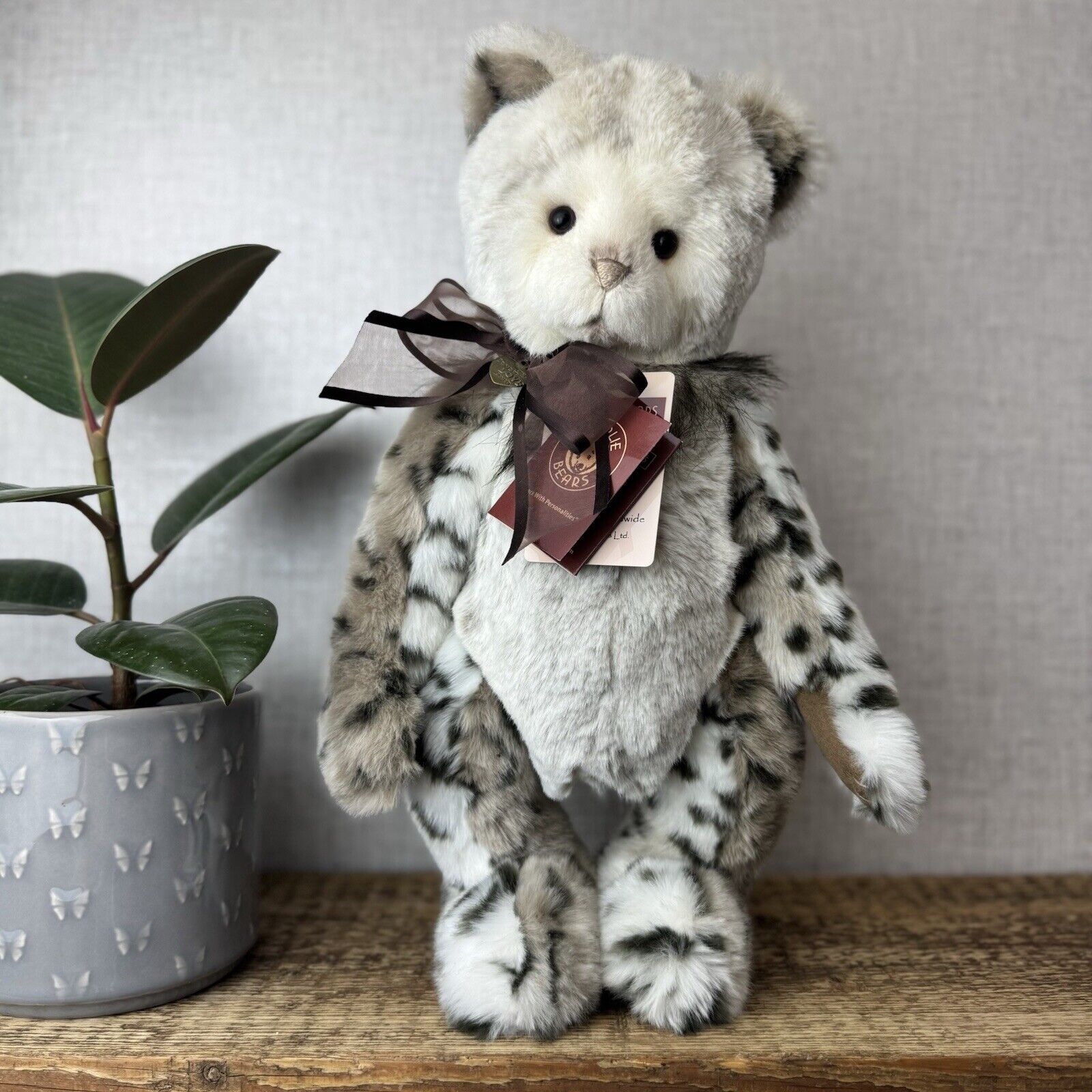Charlie Bear Genevieve - Plumo Collection - Isabelle Lee Bear Neutral Bear 17”