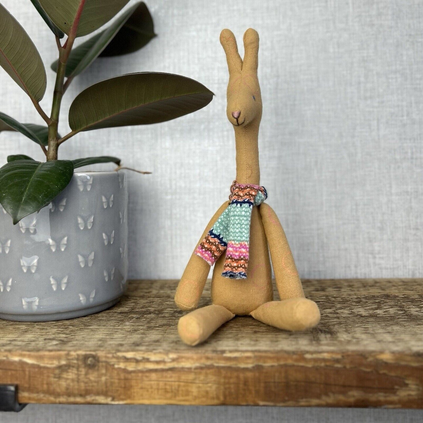 Maileg Mini Giraffe - Maileg Giraffe With A Scarf 12” - Retired 2014