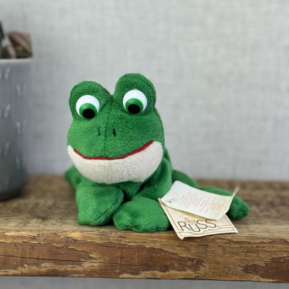 Russ Berrie Luv Pet Fergie - Floppy Beanbag Frog Soft Toy Retired With Tags 8”