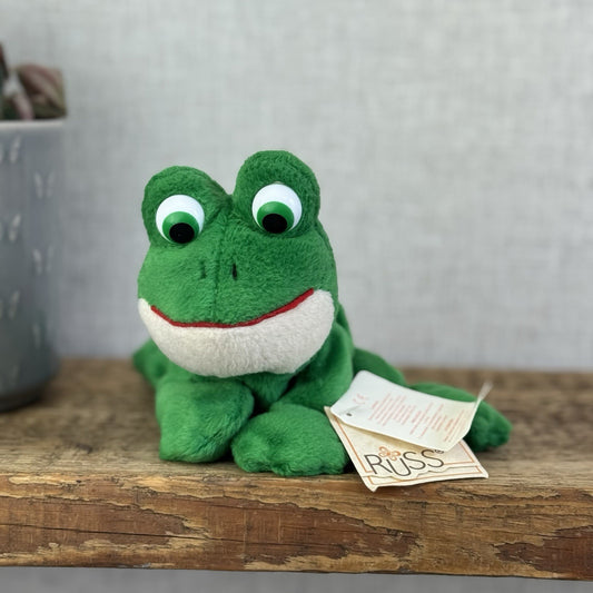 Russ Berrie Luv Pet Fergie - Floppy Beanbag Frog Soft Toy Retired With Tags 8”