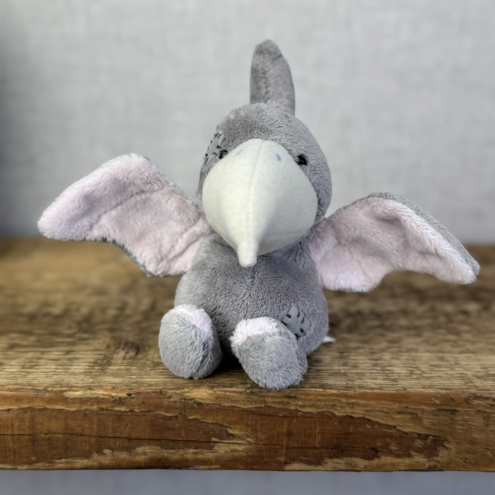 Blue Nose Friends - Crest The Pterosaur #117 - Mini Dinosaur Blue Nose Grey/Pink