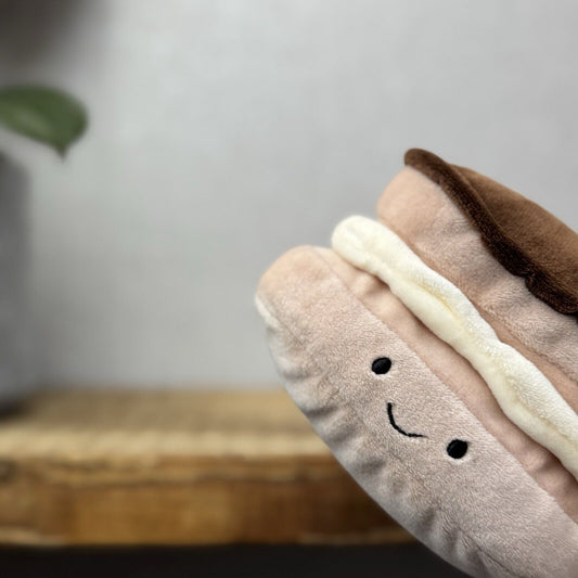 Jellycat Amuseable Pretty Patisserie Eclair - Eclaire Food Pastry Soft Toy 5"