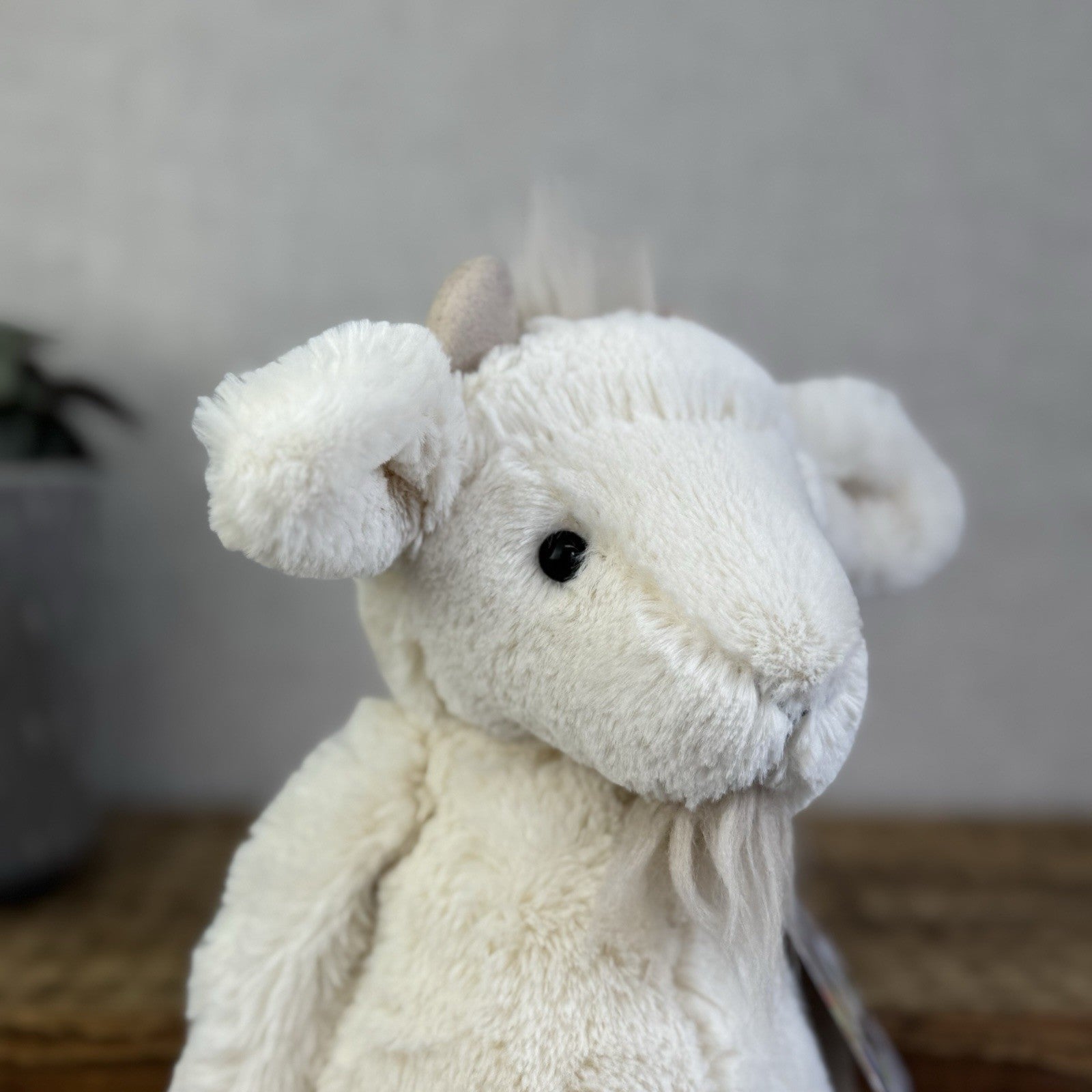 Jellycat Medium Bashful Billy Goat Billie Goat White Beanie Bearded Soft Toy 12"