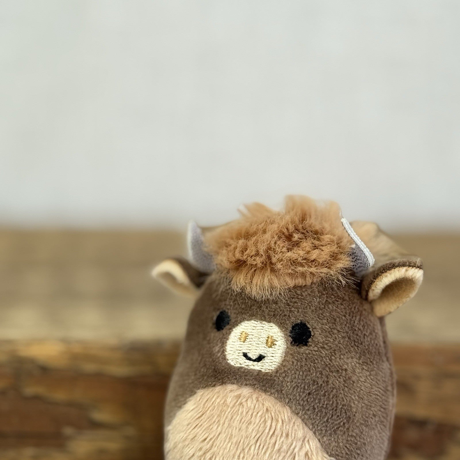 Squishmallow Squishville -Calton Highland Cow Horned Cow 2" (Multi Buy Discount)