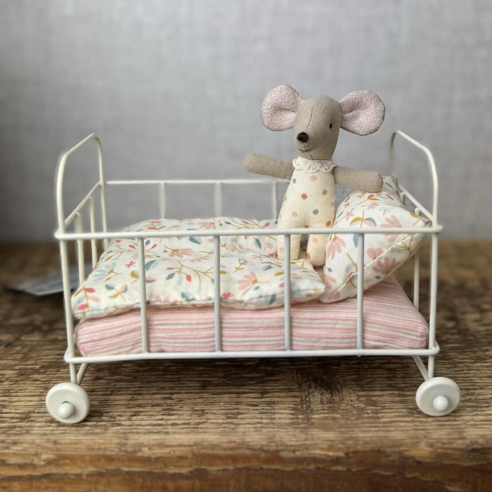 Maileg Micro Cot Bed Pink - Small Pink Cot Bed Floral Bedding & Baby Mouse