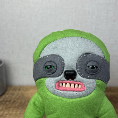 Fuggler Large Green Sickening Sloth - Large Green Sloth Claws Large 14"