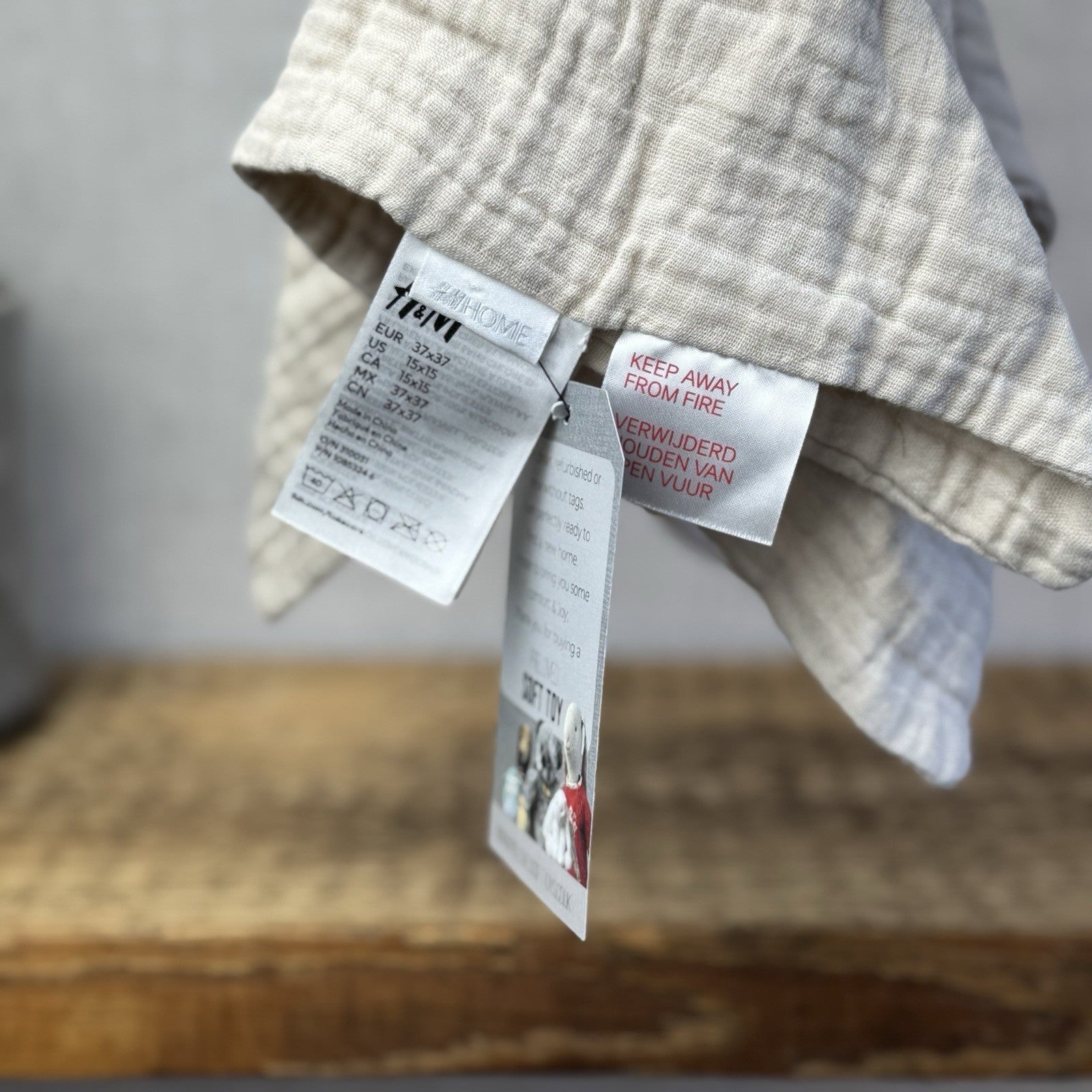 H&M Neutral Bear Home Cotton Muslin Comfort Blanket Neutral Soother NWOT 