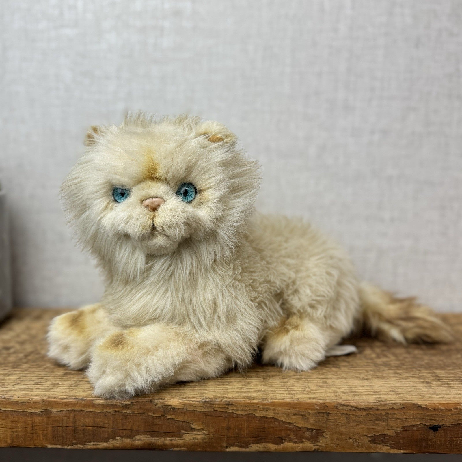 EJ Classics Persian Cat Kitten Blue eyes - Fluffy Realistic Vintage Cat Soft Toy