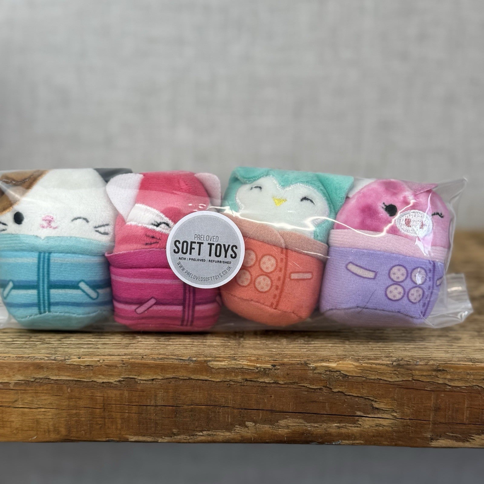 Squishmallow Squishville -Ski Sqaud x4 Play Set (No Ski Slope)