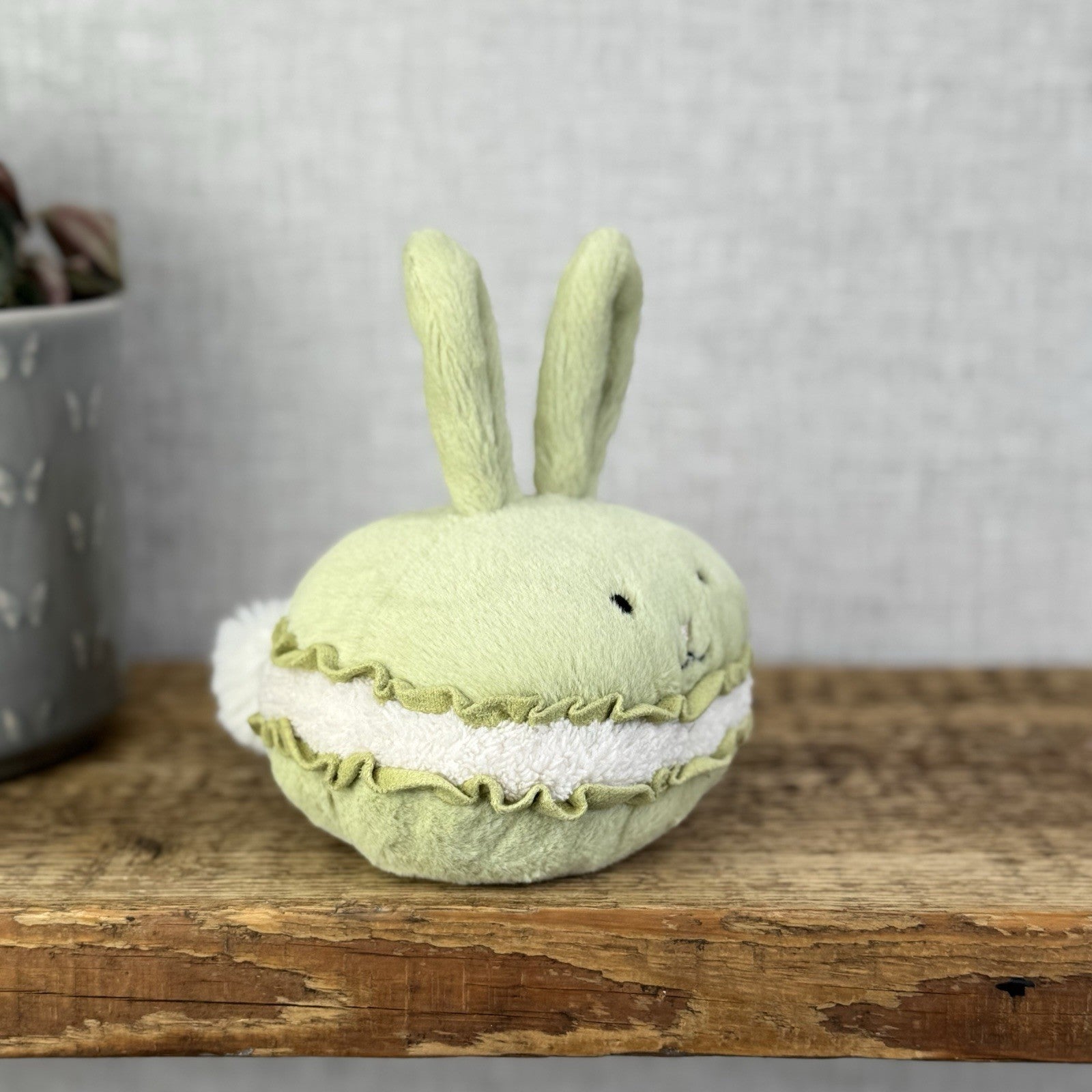Jellycat Dainty Dessert Bunny Macaron - Green Bunny Amuseable New With Tags 5”