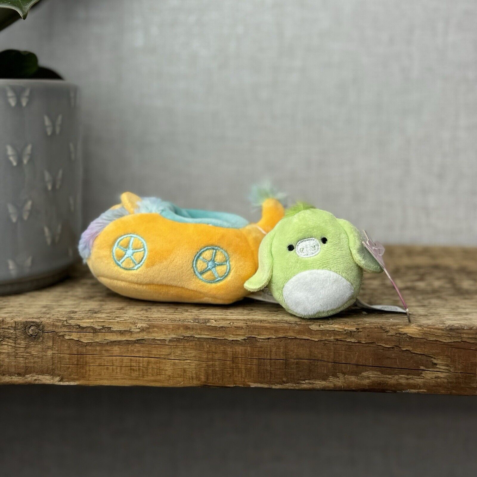 Squishmallow Squishville Pig In A Vehicle - New With Tags - Squishville Toy 2"
