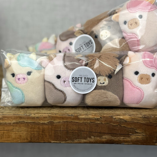Squishmallow Squishville - Udderly Sweet Squad (Cows) Cow Bundle x4