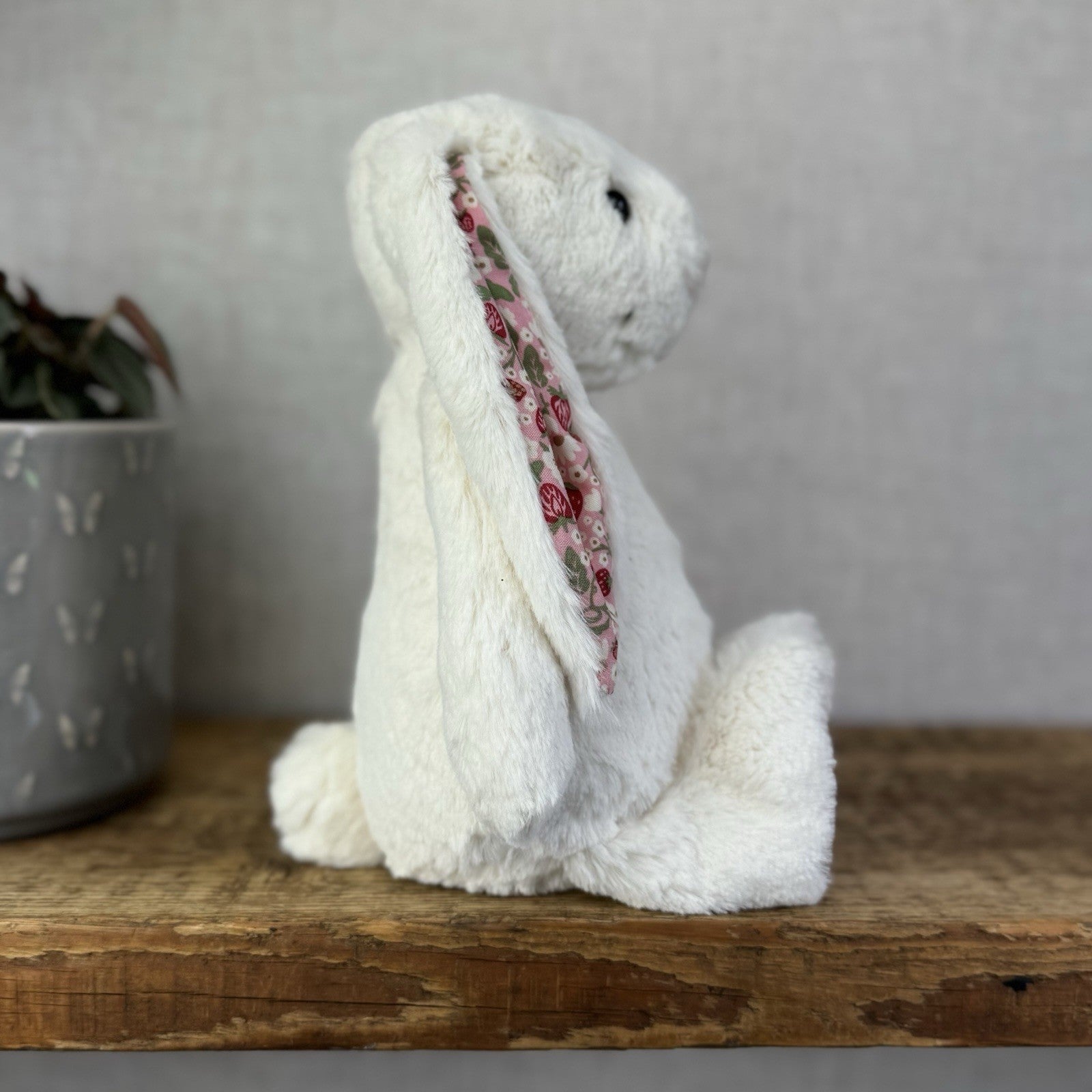 Jellycat Medium Bashful Blossom Cream Bunny Berry - Cream Bunny Pink Ears NWT 