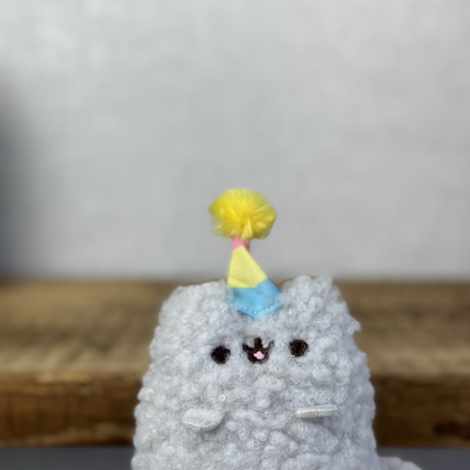 Gund Pusheen Cat - Stormy Birthday Cake - Mini Fluffy Cat In Party Hat Soft 4"