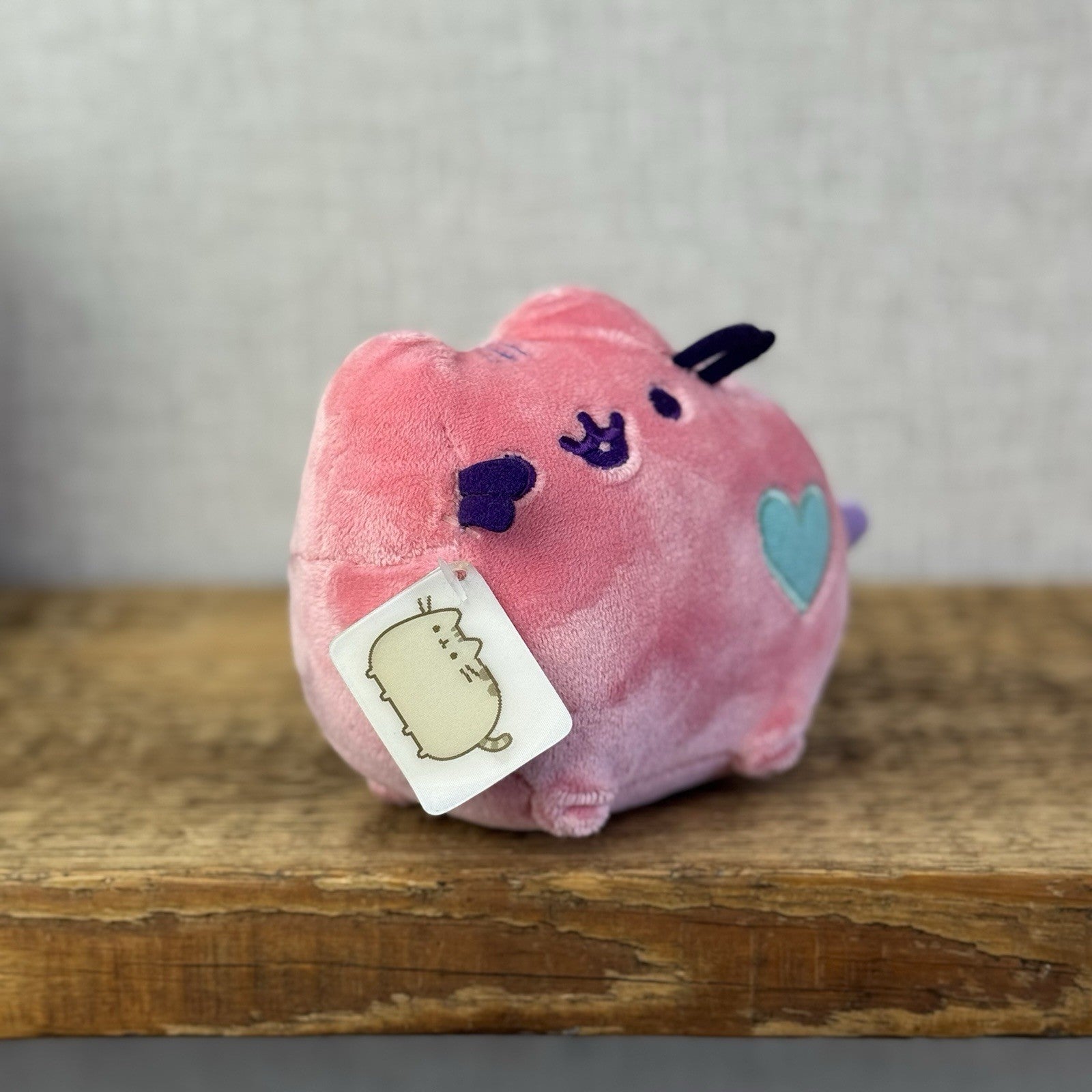 Gund Pusheen Cat - Pastel Heart Kitty Small Pink Pusheen With Heart Small 6"