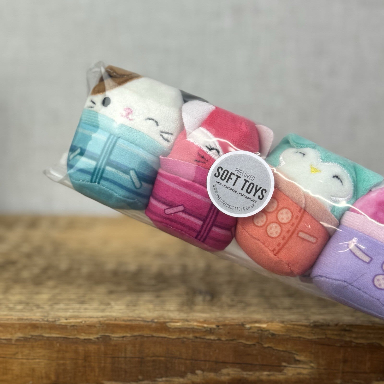 Squishmallow Squishville -Ski Sqaud x4 Play Set (No Ski Slope)