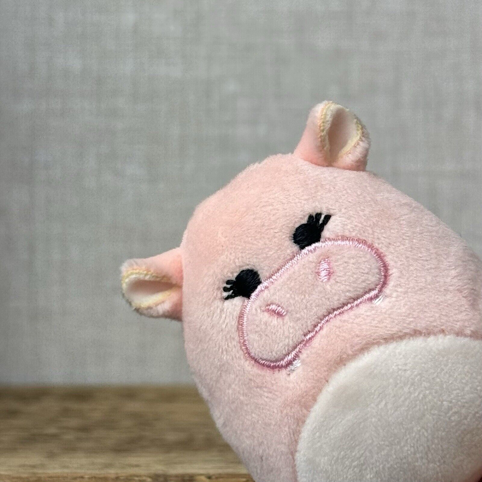 Squishmallow Squishville - Ridelle Pink Tiny Hippo - Pink Squishville 2"
