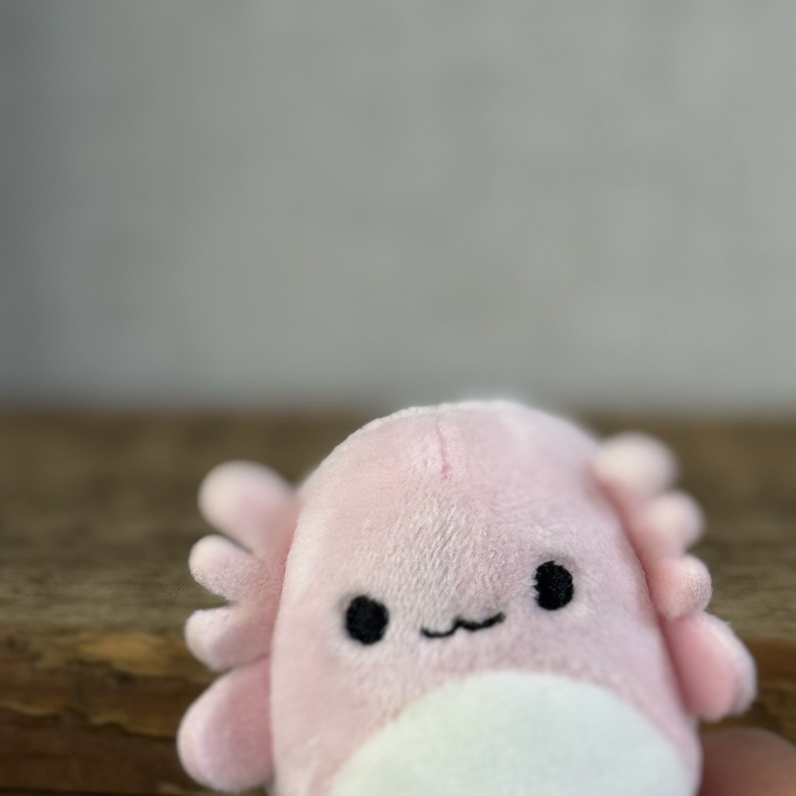 Squishmallow Squishville - Mini Pink Axolotl Soft Toy - Archie Axoltl Sea Plush