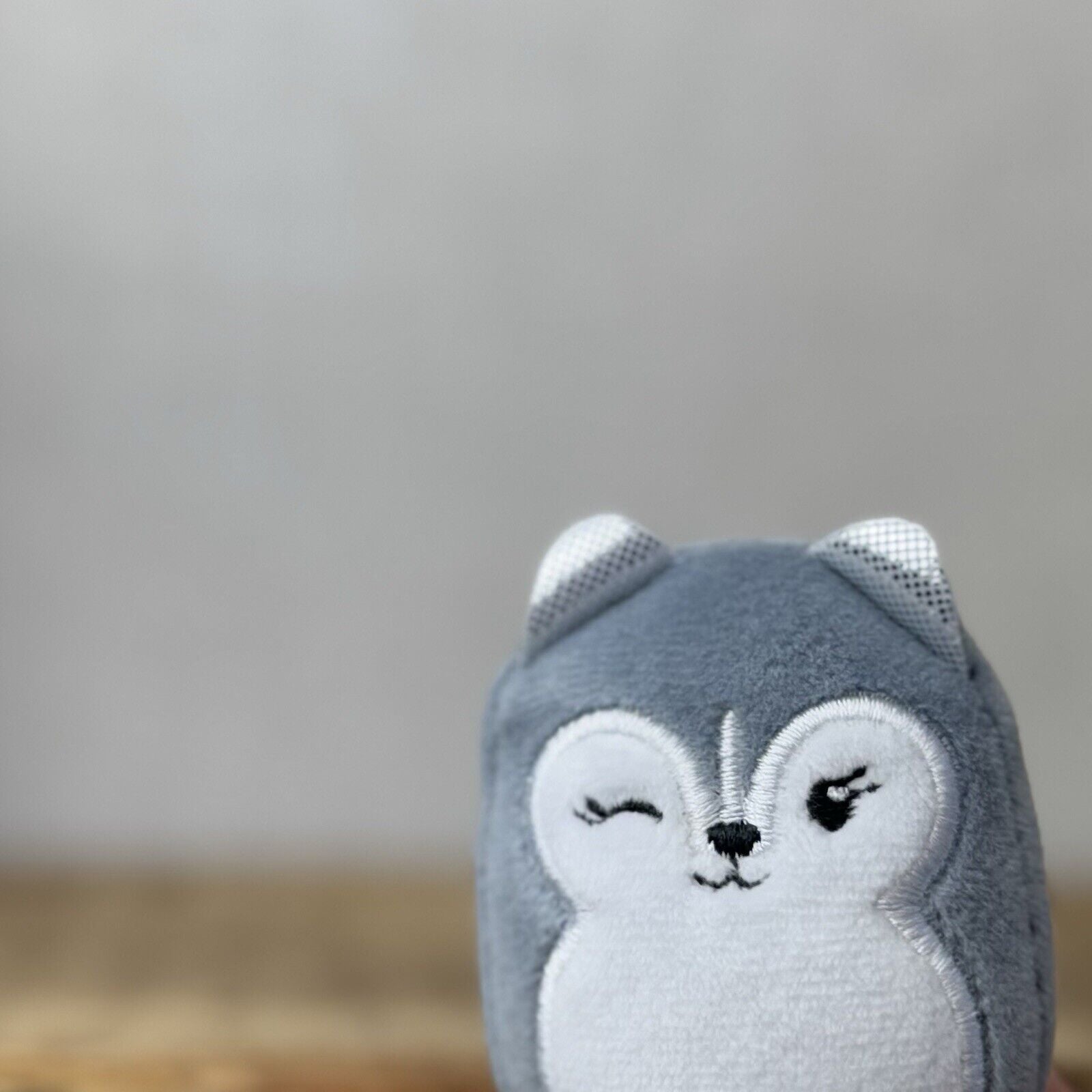 Squishmallow Squishville - Heidi The Winking Wolf - Small Grey Wolf 2” Squish