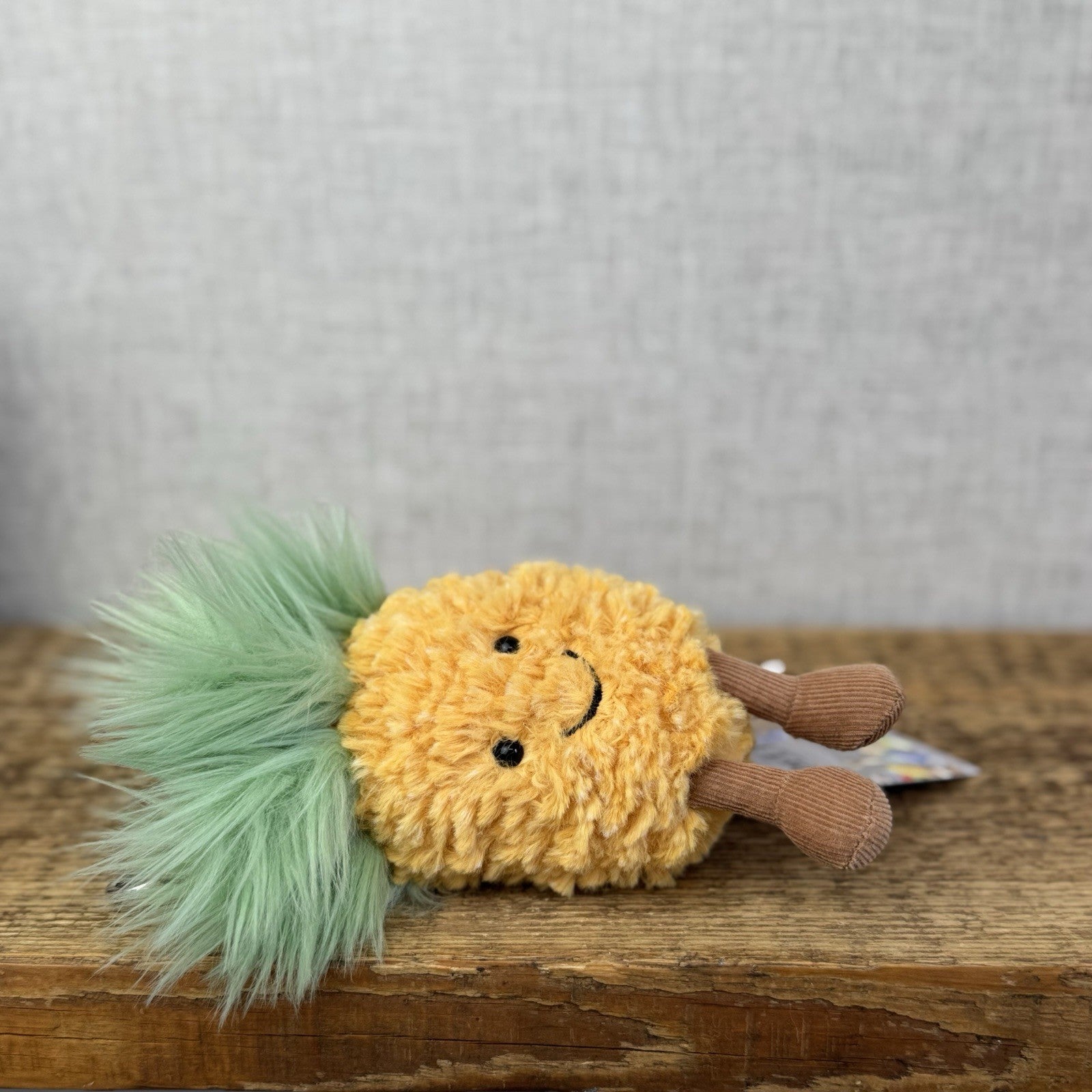 Jellycat Amuseable Pineapple Keyring Bag Charm  Retired Rare Keyring Plush