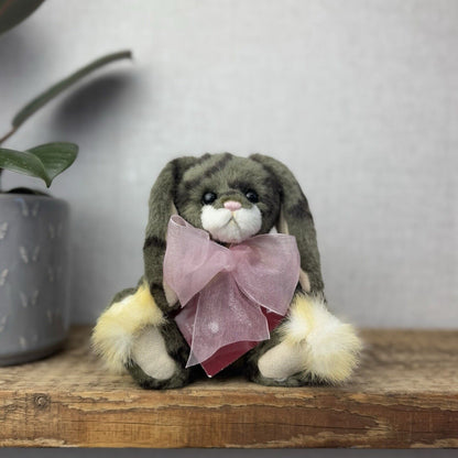 Charlie Bear Bunya - Small Rabbit Plush Collection Isabelle Lee - CB192023C 9”