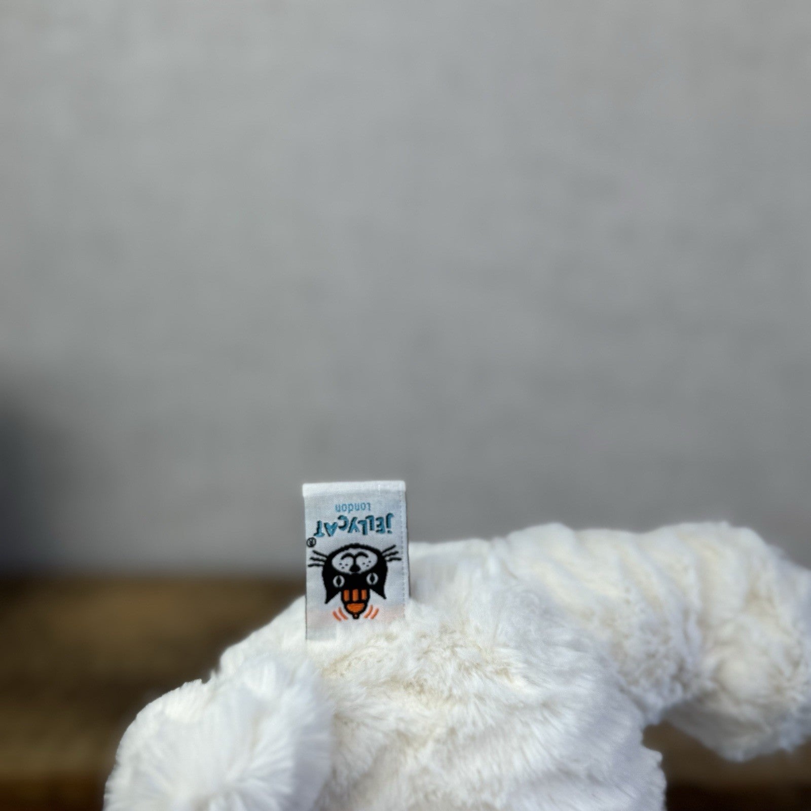 Jellycat Medium Fuddlewuddle Lamb Beige Face Textured Sheep Beanie 9"