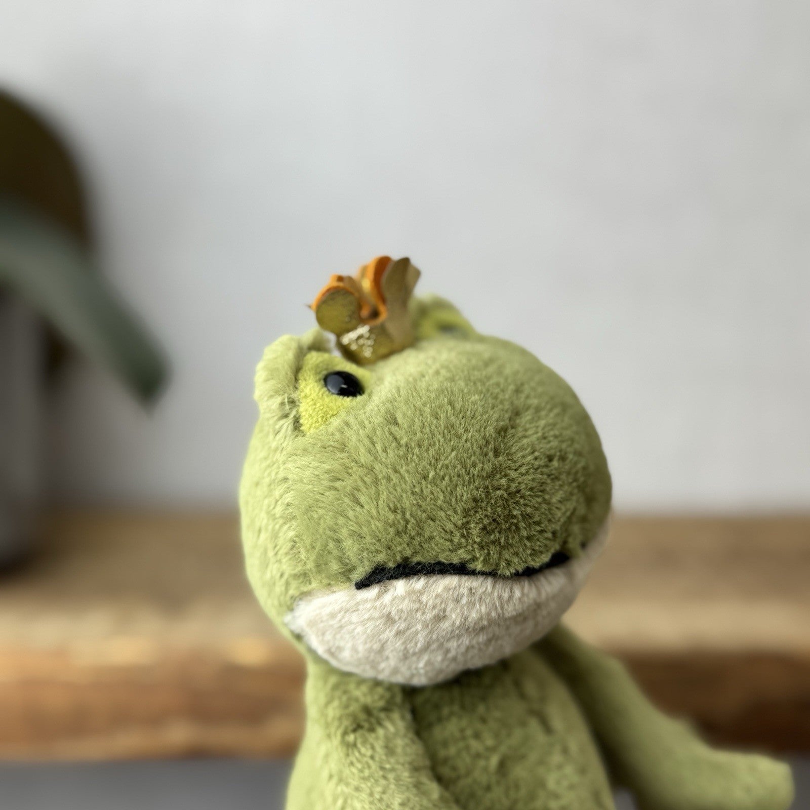 Jellycat Small Felipe Frog Prince - Little Frog In Crown Retired Frog Small 6”
