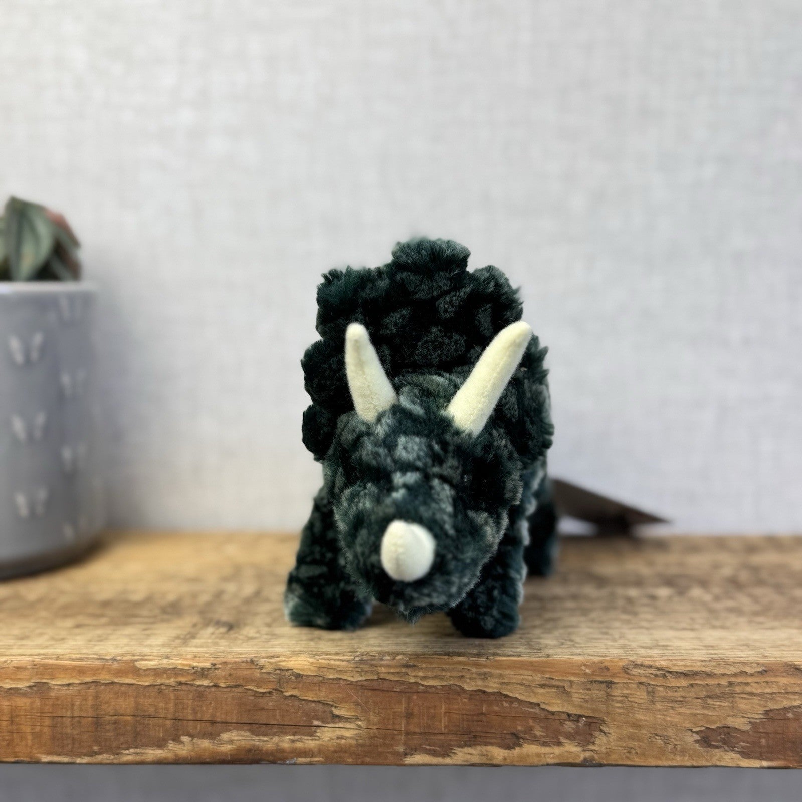 Russ Berrie Triceratops Green Textured Standing Dinosaur Soft Toy Beanie 9”
