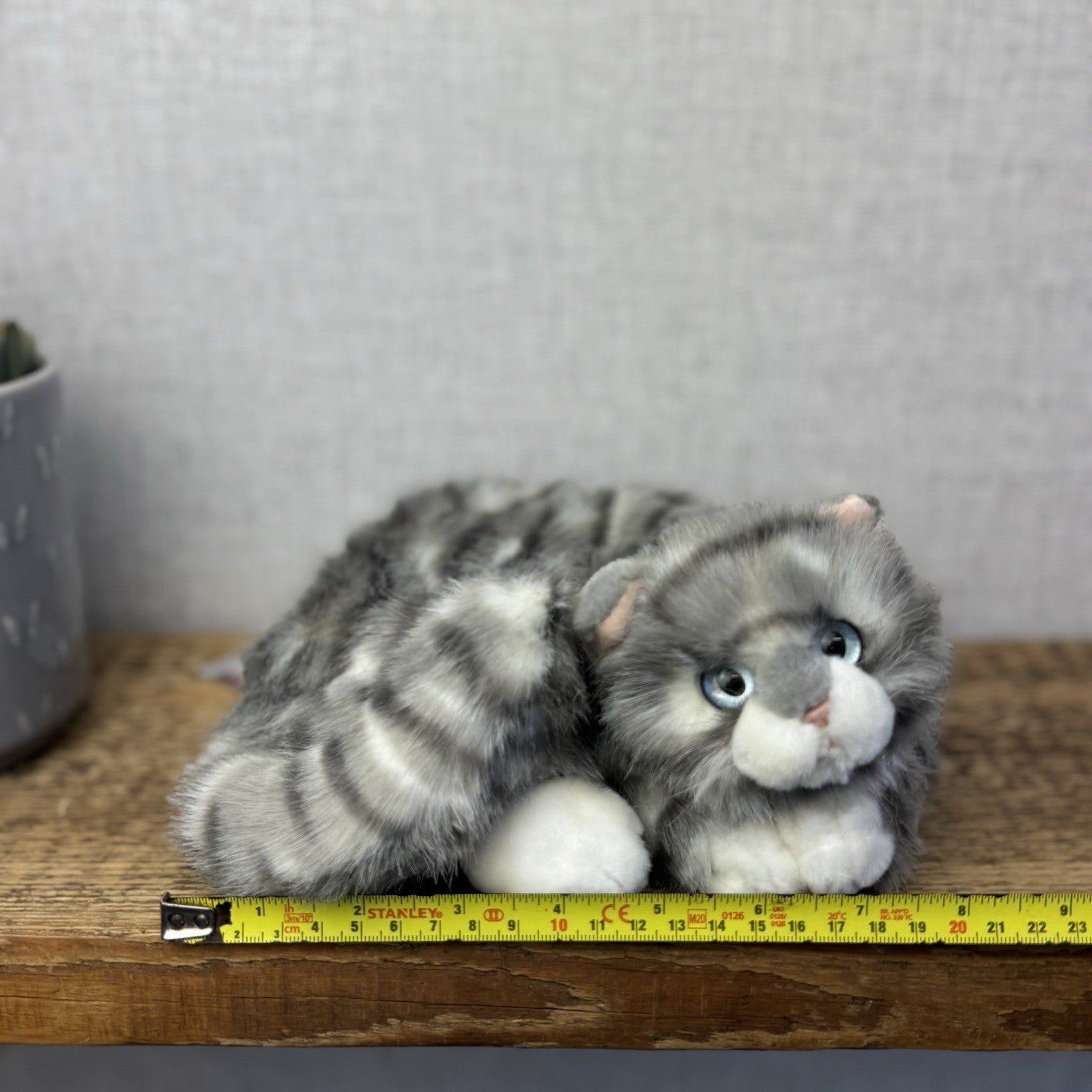 Russ Berrie Grey Tabby Cat Shadow Blue Eyes Sleeping Soft Toy Vintage Beanie