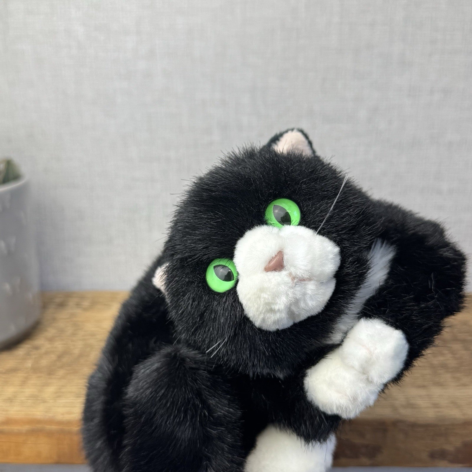 Russ Berrie Cat Storm Small - Sleeping Black Cat Green Eyes Toy Vintage Beanie
