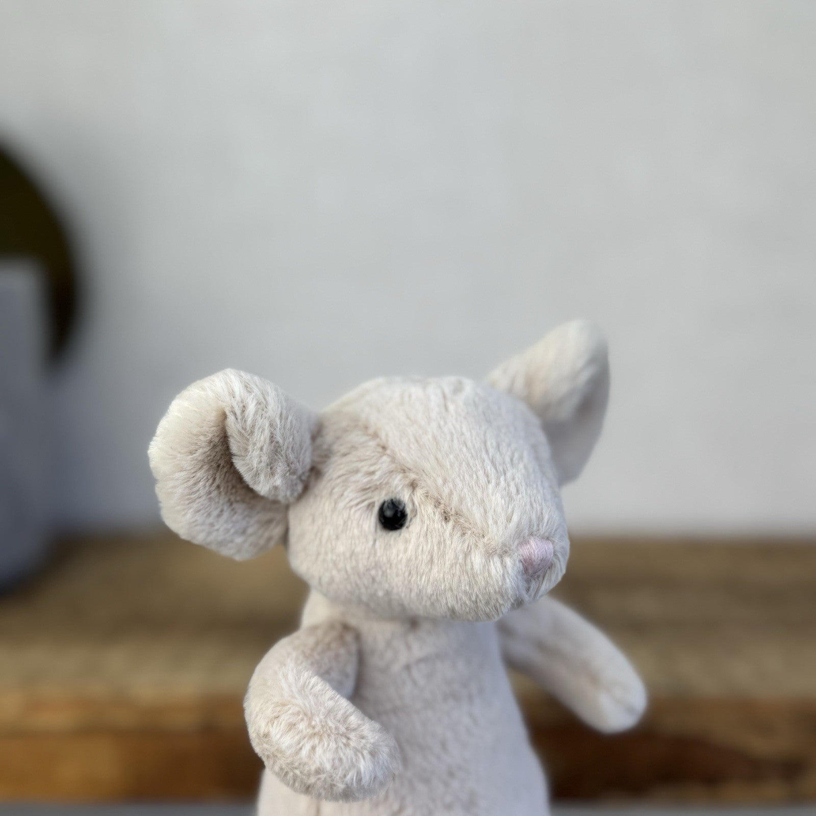 Jellycat Pipsy Mouse New Without Tags Beige Small Beanie Plush Mouse Retired 6"