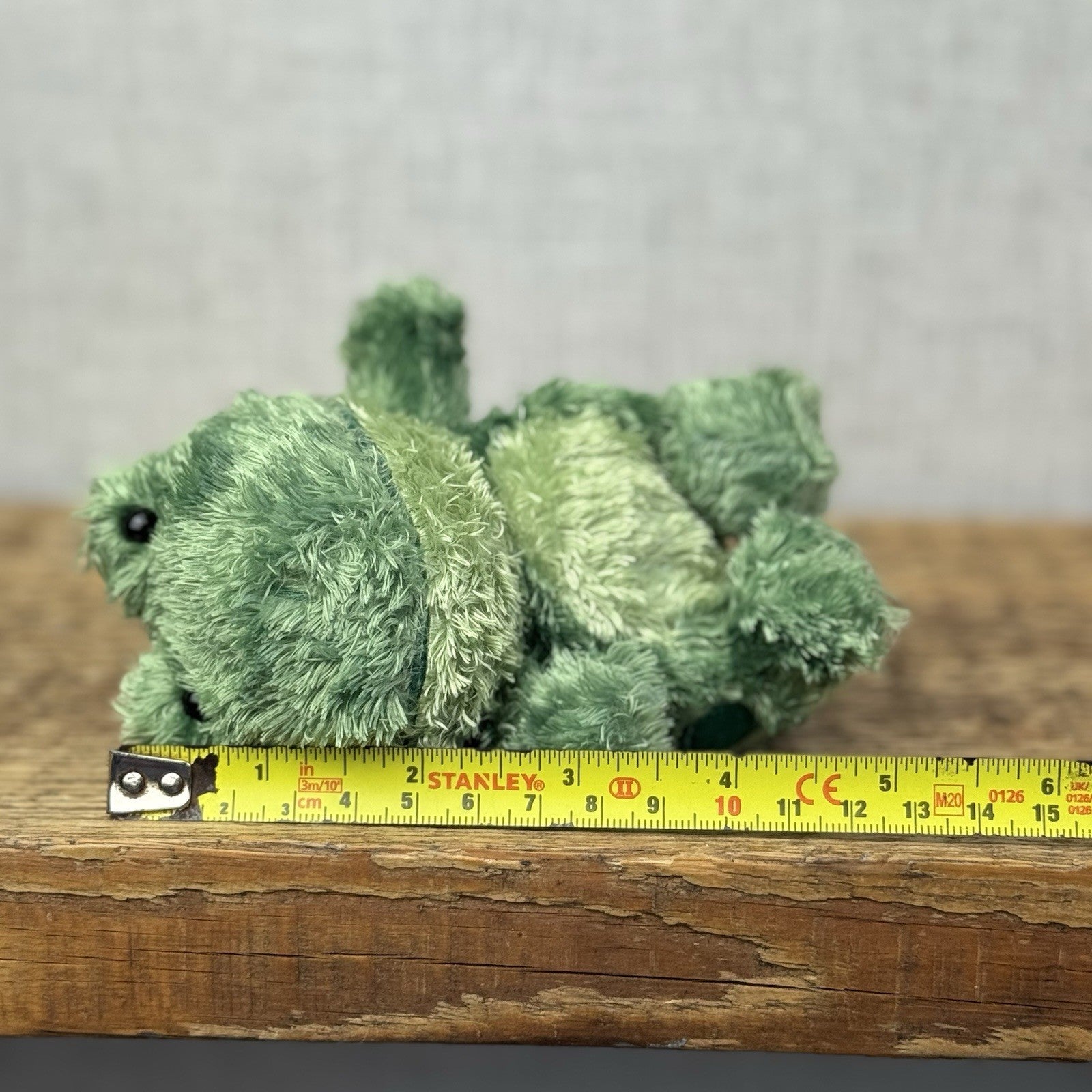 Russ Berrie Luvvies - Grayboff Frog - Pudding Frog Soft Toy Tiny 4”