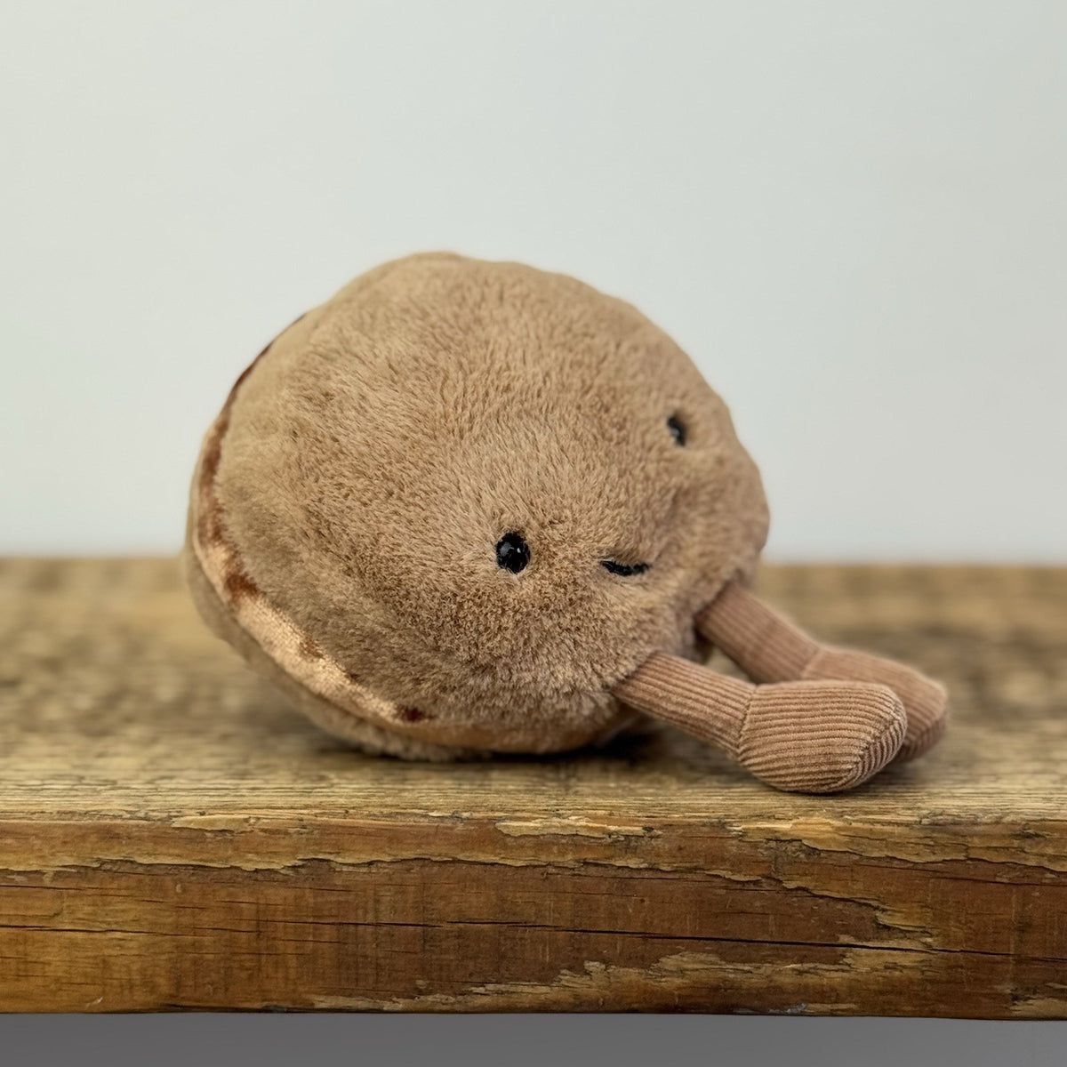 Jellycat Chocolate Macaron (first Release) Retired Brown Macaron Soft Toy Rare