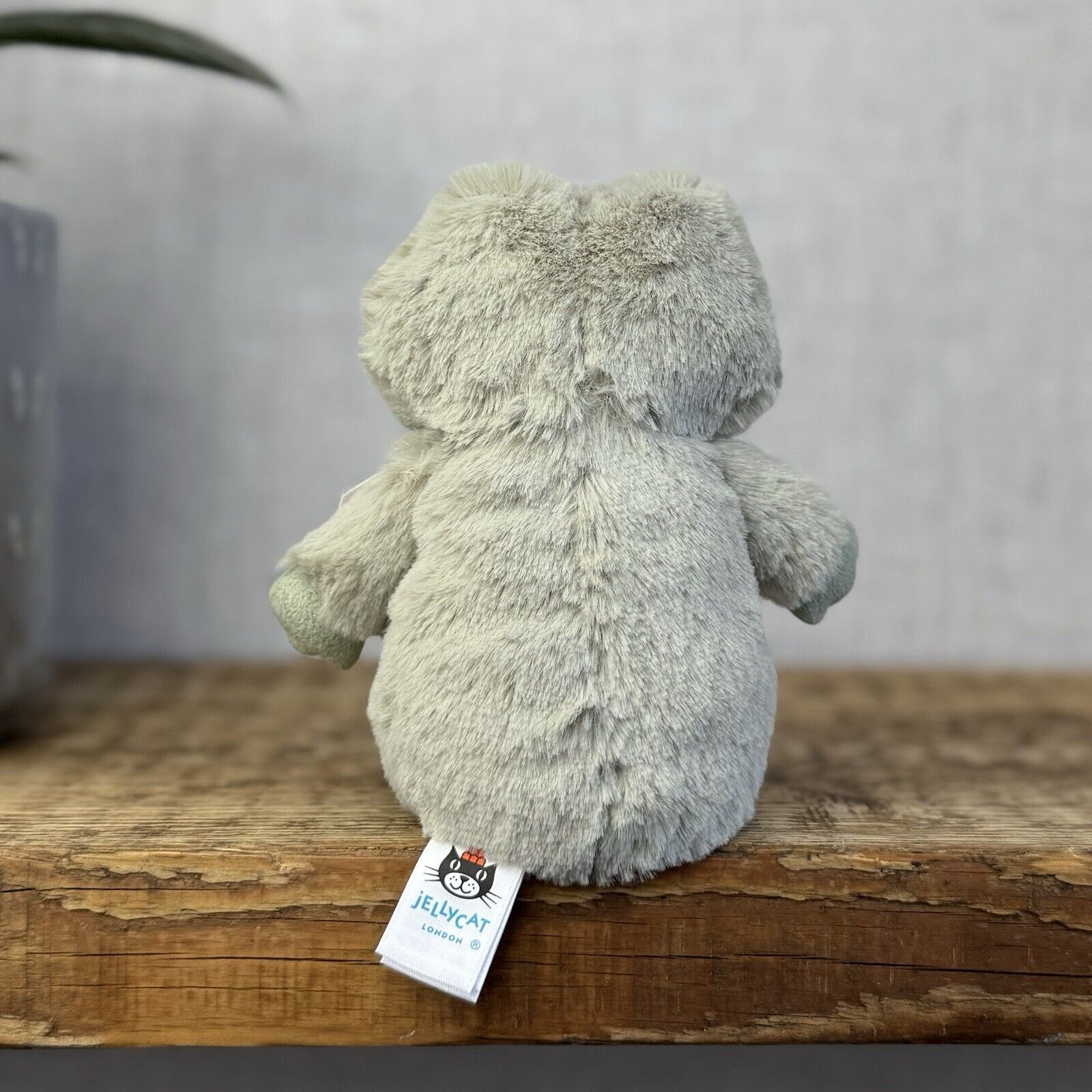 Jellycat Nippit Frog - New With Tags - Small Pale Green Standing Frog Beanie 5”