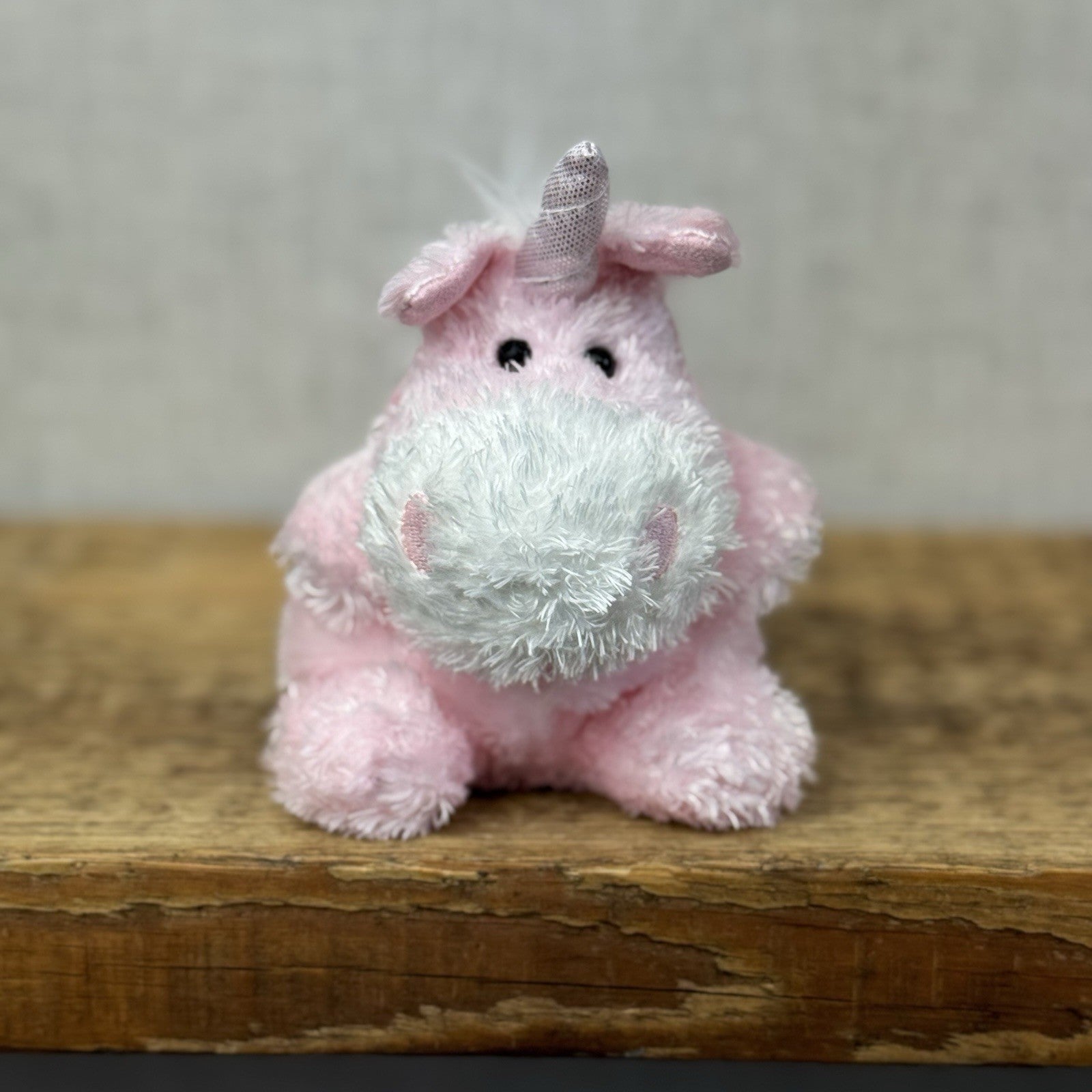 Russ Berrie Luvvies - Glenda Unicorn Beanie - Pudding Unicorn Soft Toy Tiny 4”