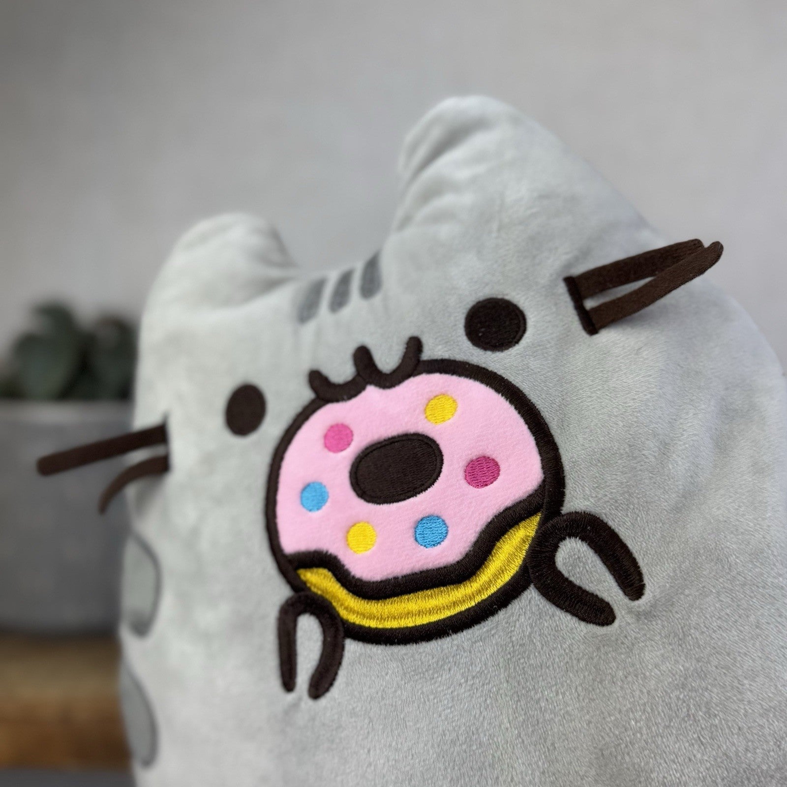 Gund Pusheen Cat - Filled Donut Cushion - Donut Pusheen Cat Pillow 2017 12"