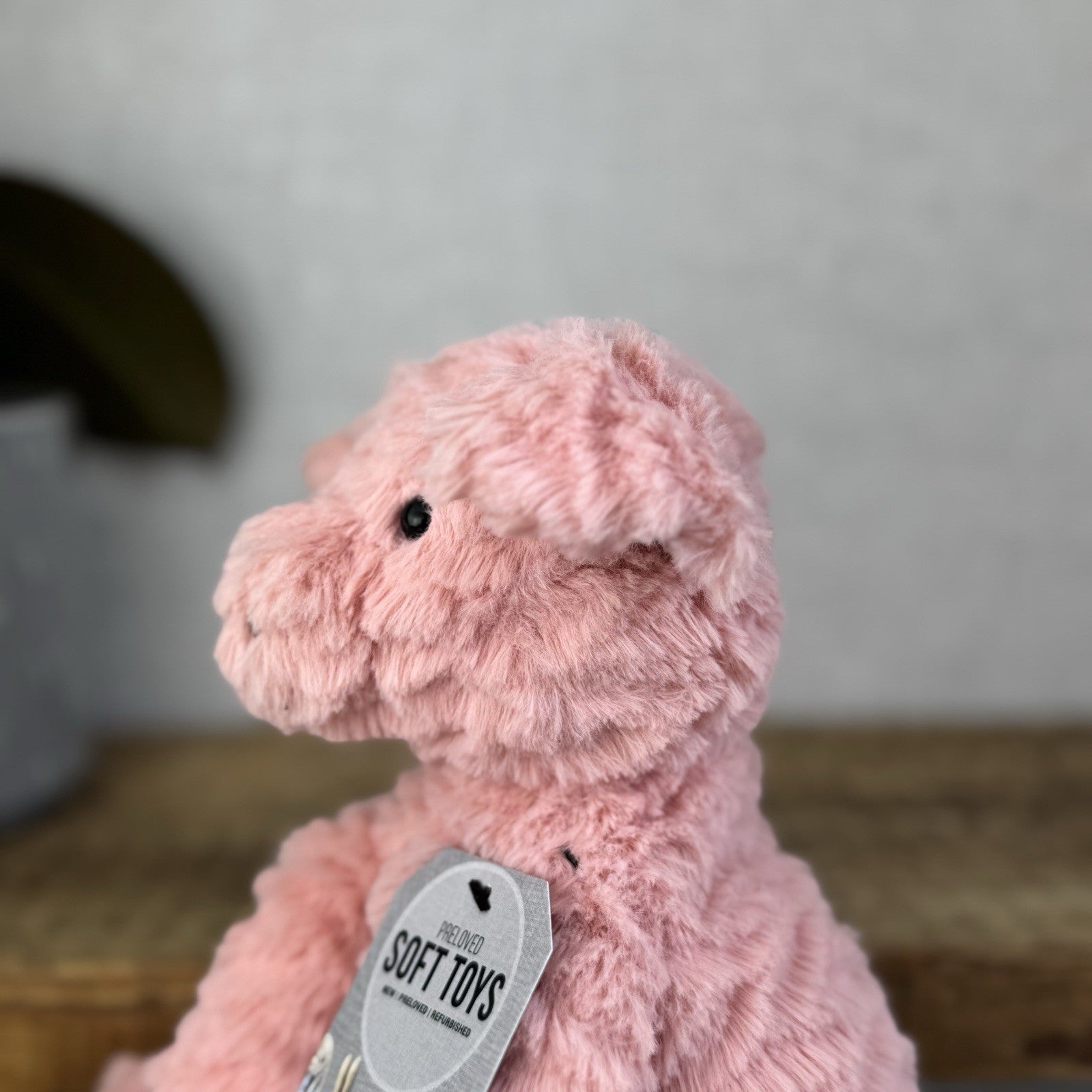 Jellycat Medium Fuddlewuddle Pig - Textured Sitting Piglet Soft Toy Beanie 8"