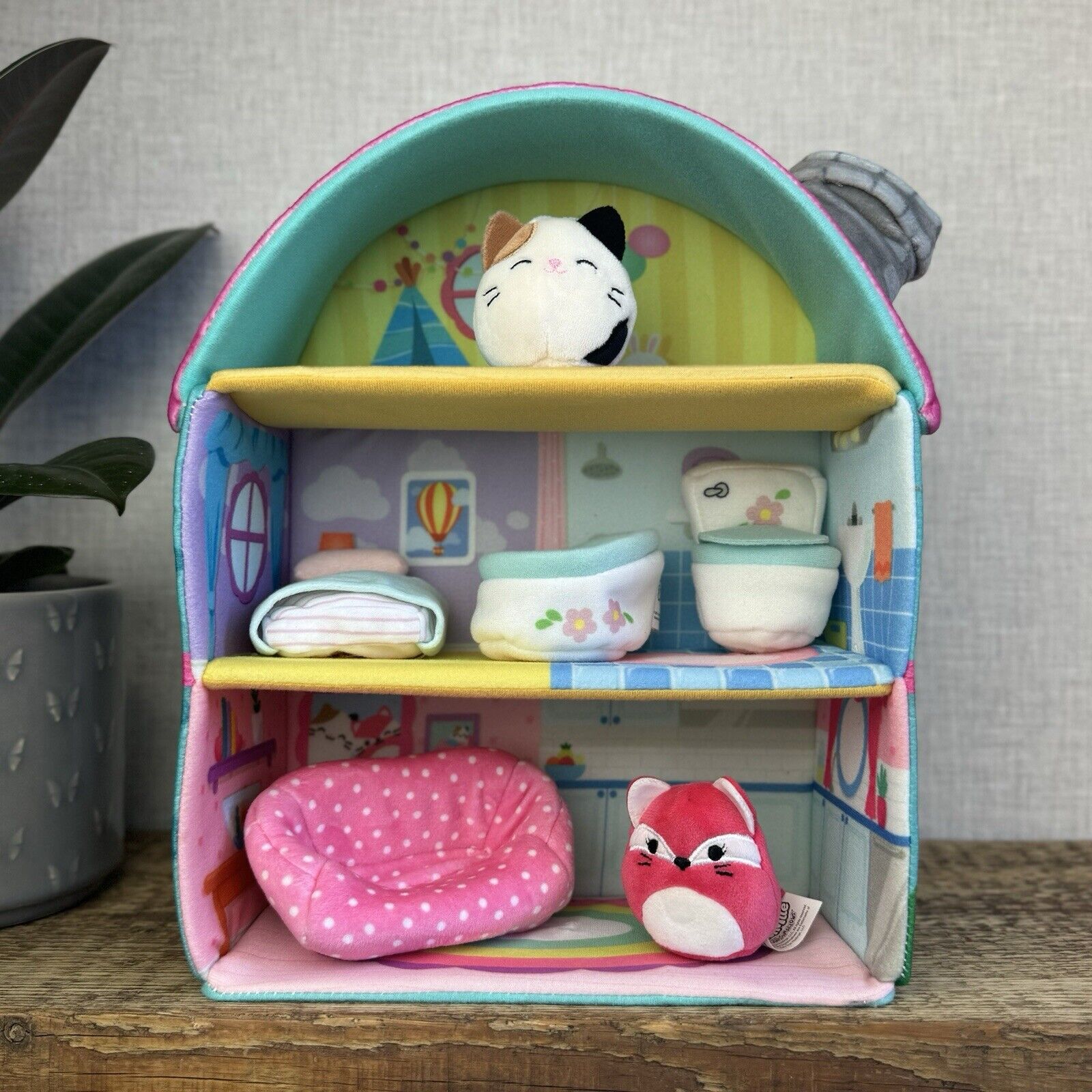 Squishmallow Squishville Fifi's Cottage - Squishville Play Set - Full Set Toy