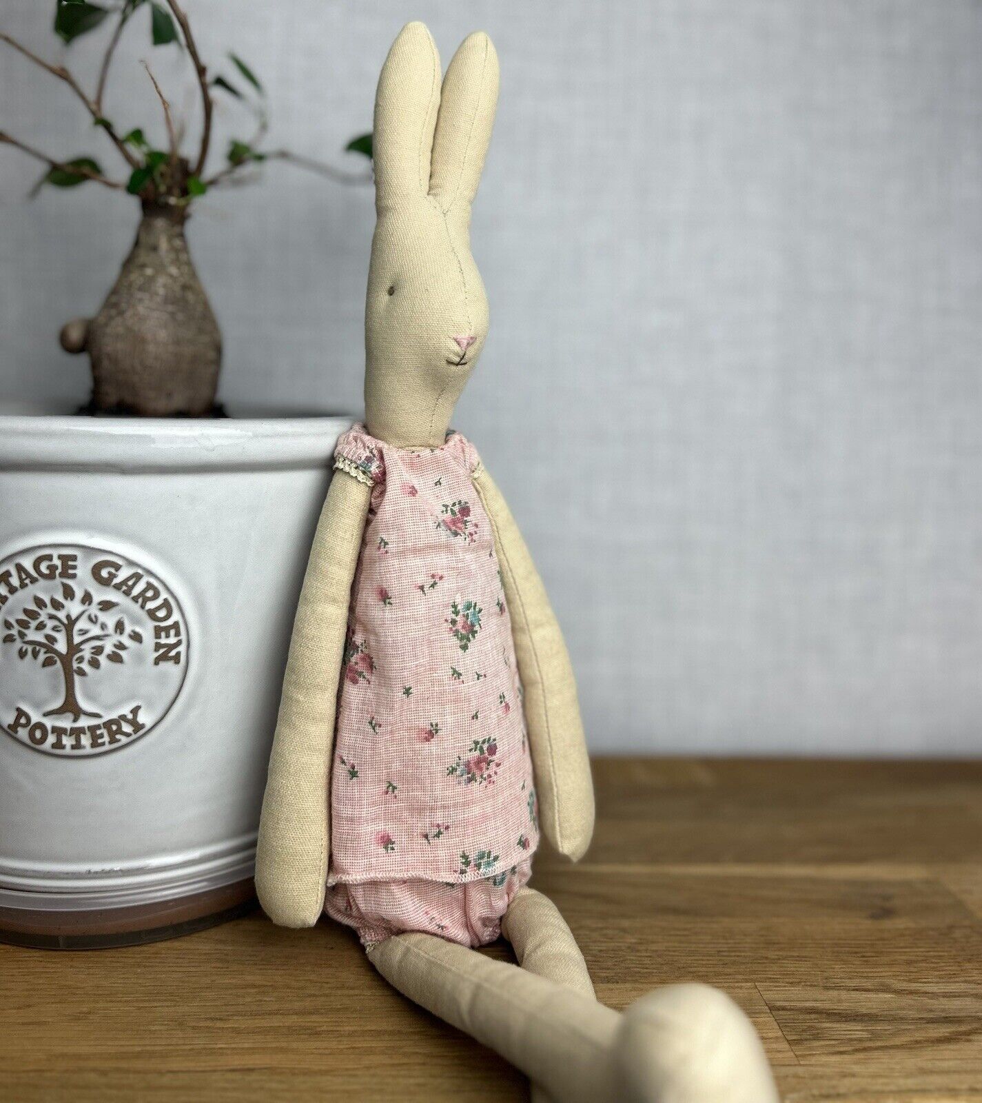 Maileg Medium Rabbit 2016 - ID 16-3200-00 - Floral Set Rabbit Retired - 20”/51cm