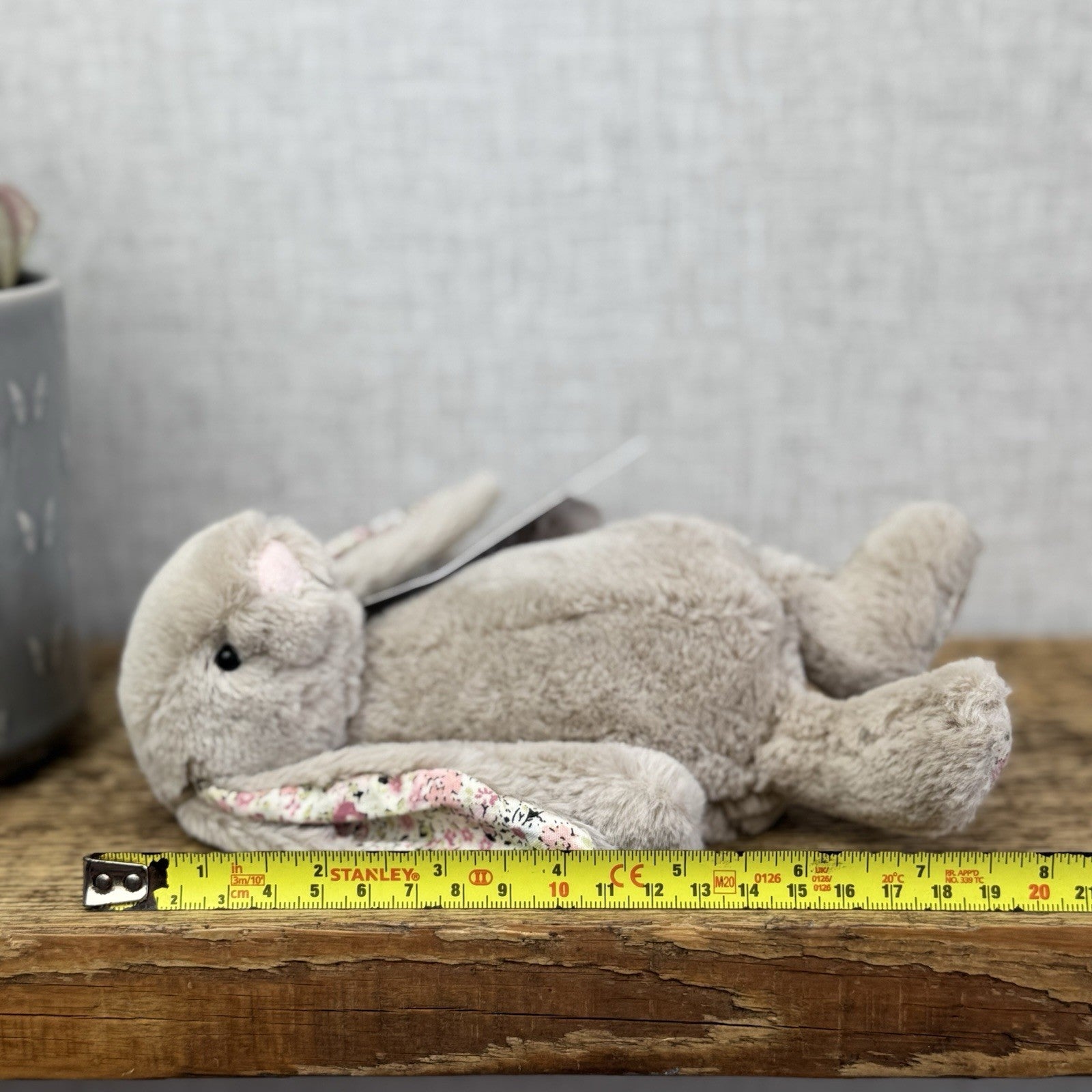 Jellycat Small Bea Beige Blossom Bashful Bunny - Floral Feet/Ear Brown Rabbit 8”