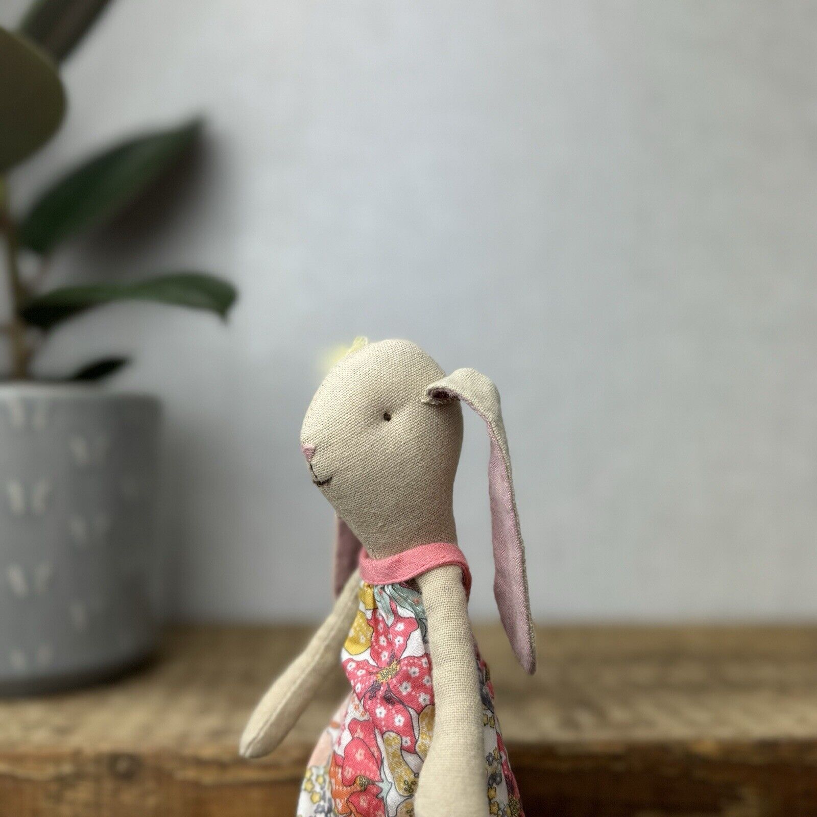 Maileg Mini Bunny Flora - Mini bunny Girl In Floral Dress Retired 2016