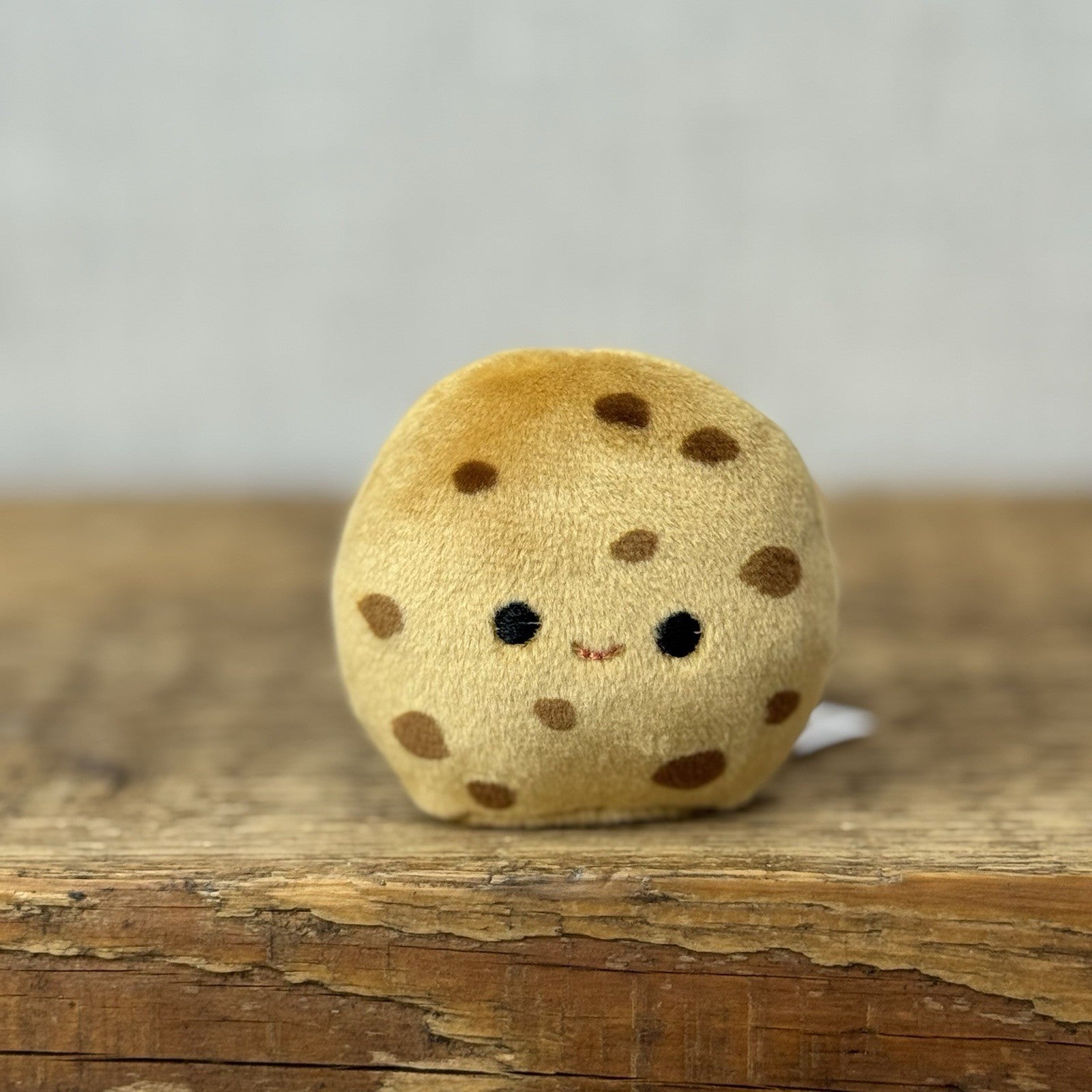 Squishmallow Squishville - Neeona Choc Chip Cookie Food (Multi Buy Discount)