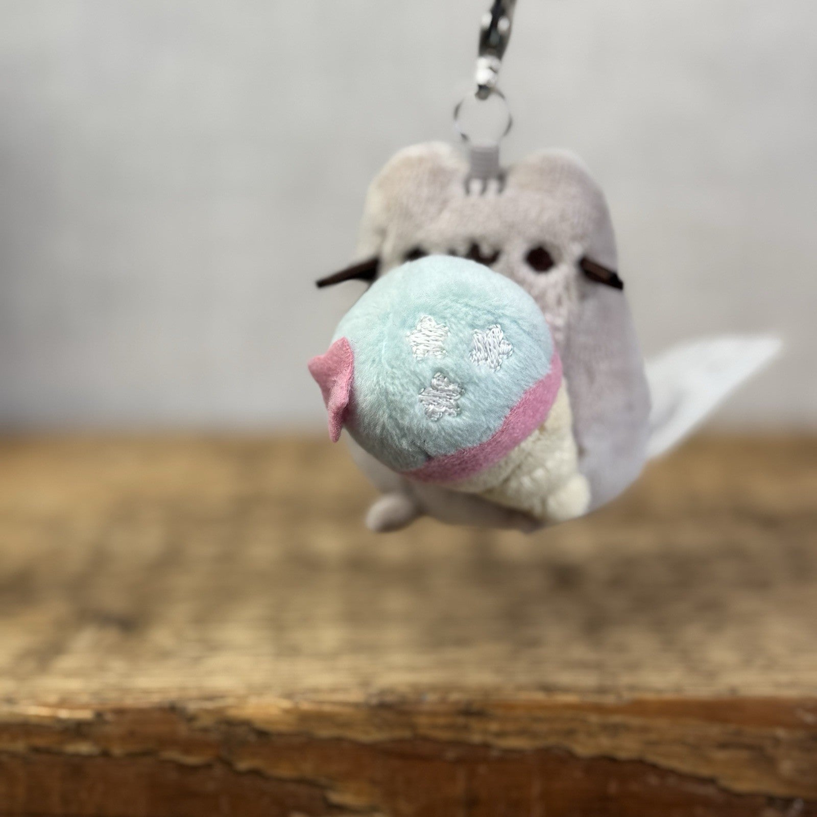 Gund Pusheen Cat Keyring - Celebration Suprise Series 12 Mini Pusheen Clip NWOT 