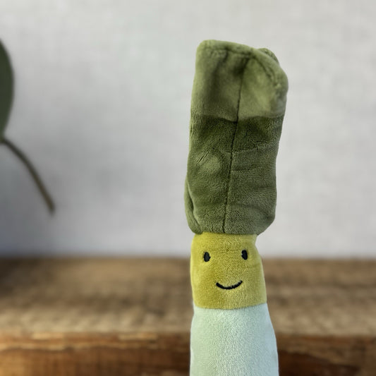 Jellycat Vivacious Veg Leek - Small Green Velour Beanie Vegetable Play 10"