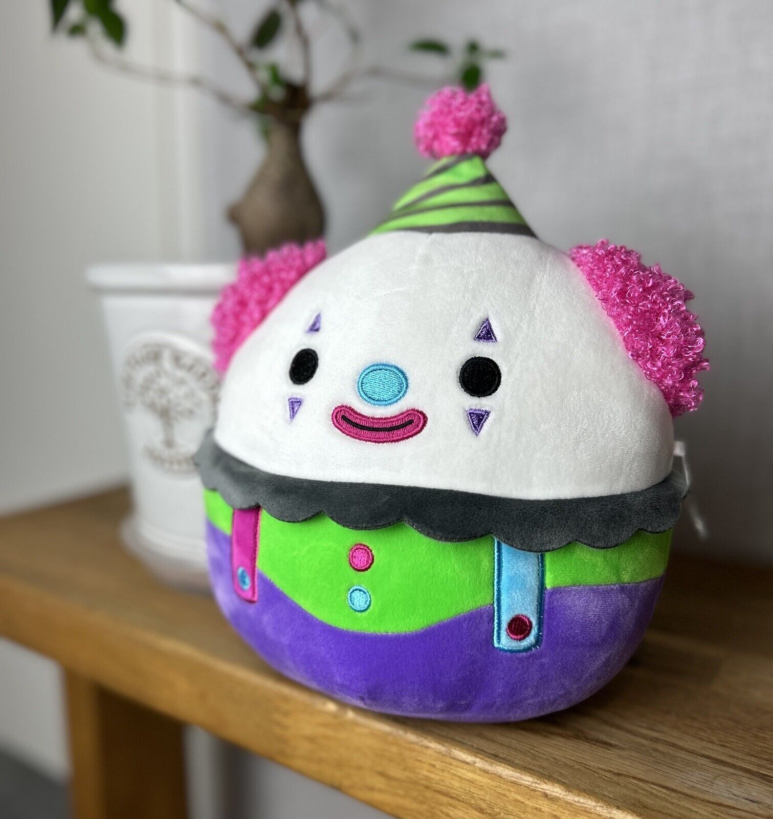 Squishmallow Umberto - Original Squishmallows 8" Backlight Umberto Soft Clown