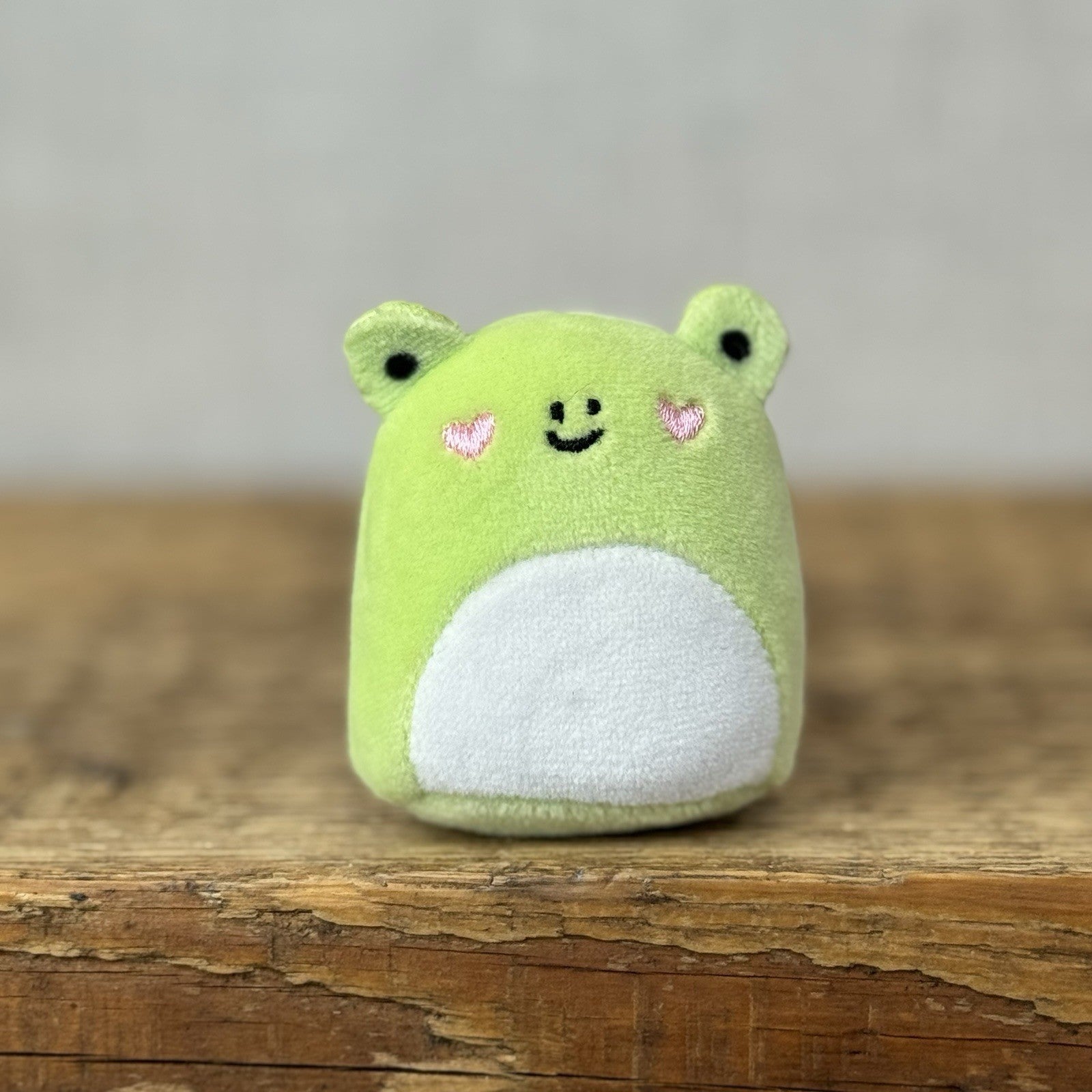 Squishmallow Squishville - Wendy Mini Green Frog Heart Cheek(Multi Buy Discount)