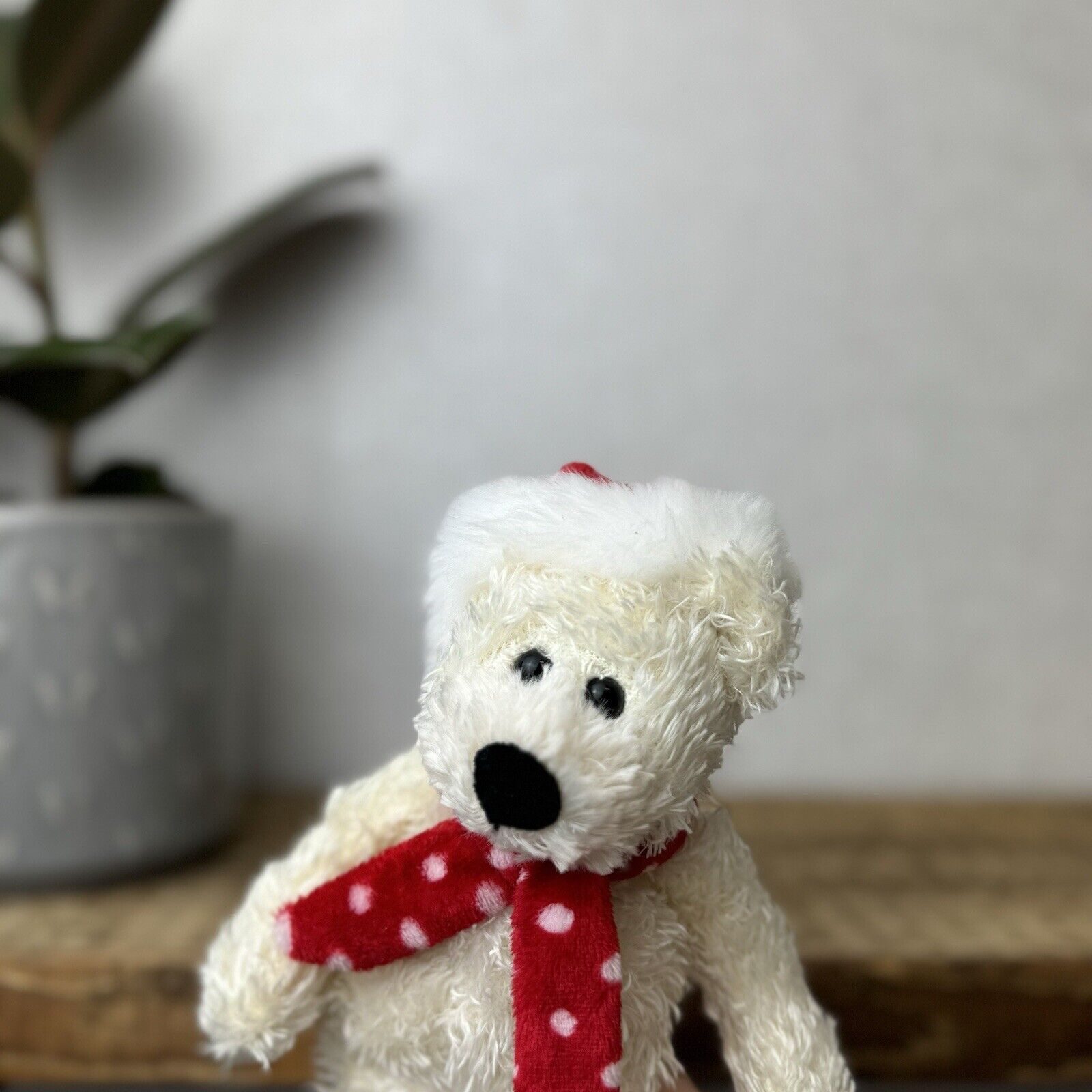Jellycat Jingly Polar Bear Tot - White Polar Bear Tot In Christmas Hat/scarf 7”