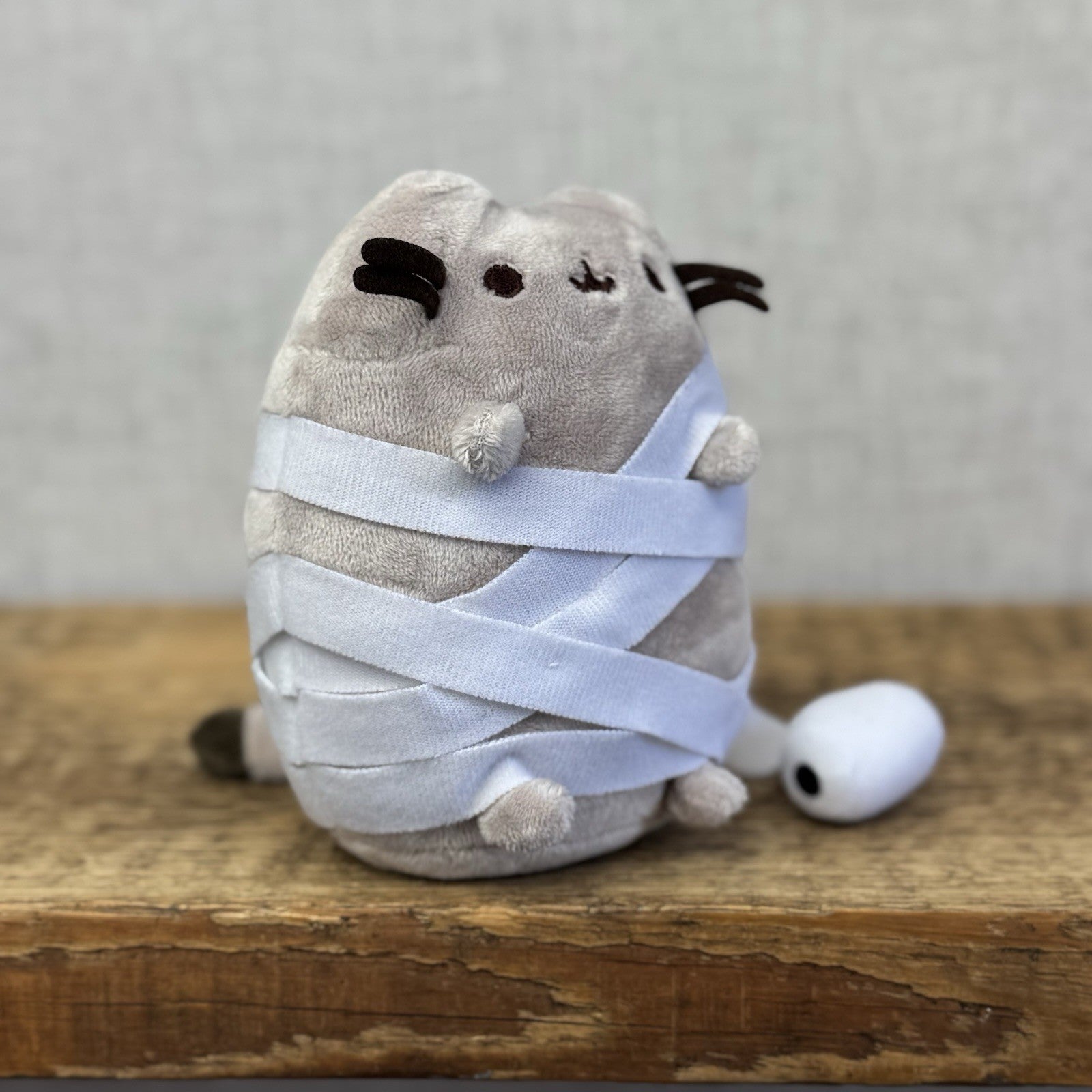Gund Pusheen Cat - Halloween Mummy Toilet Paper Cat 2018 5"